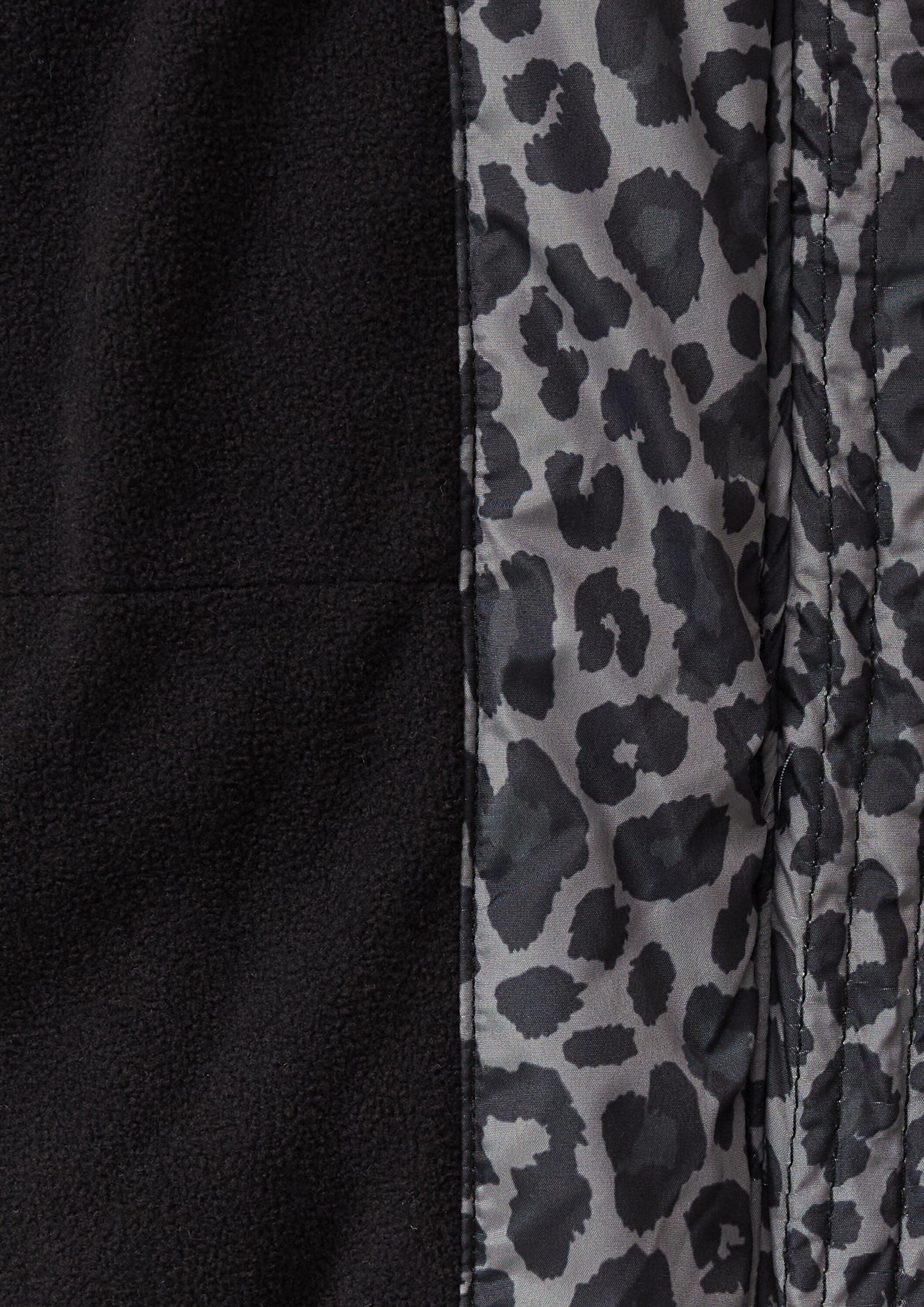 s.Oliver Funktionsjacke Outdoor-Jacke Steppjacke mit Leo-Print und samtigem Fleecefutter