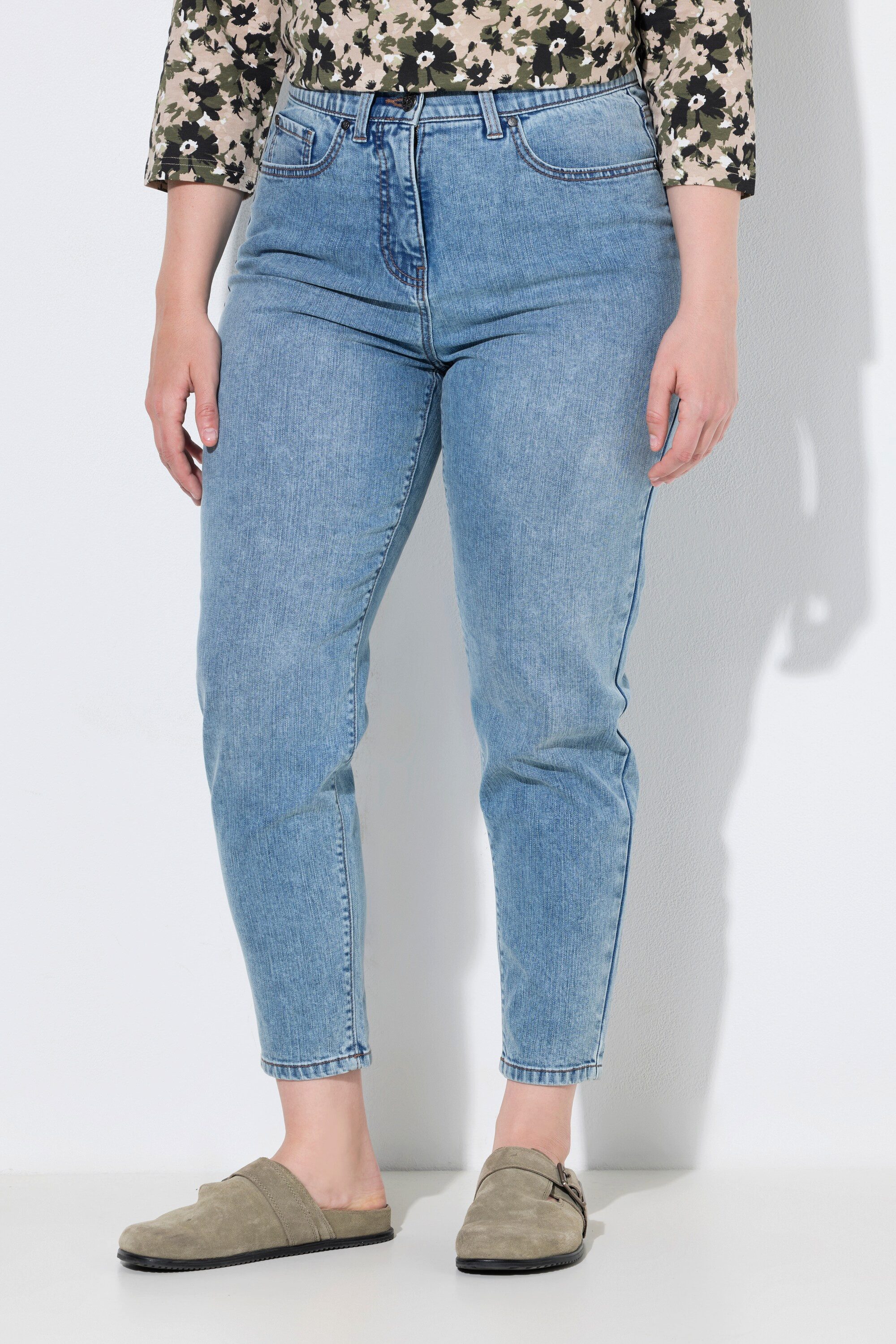 Ulla Popken Regular-fit-Jeans Mom-Jeans Stretchdenim 5-Pocket-Style Komfortbund