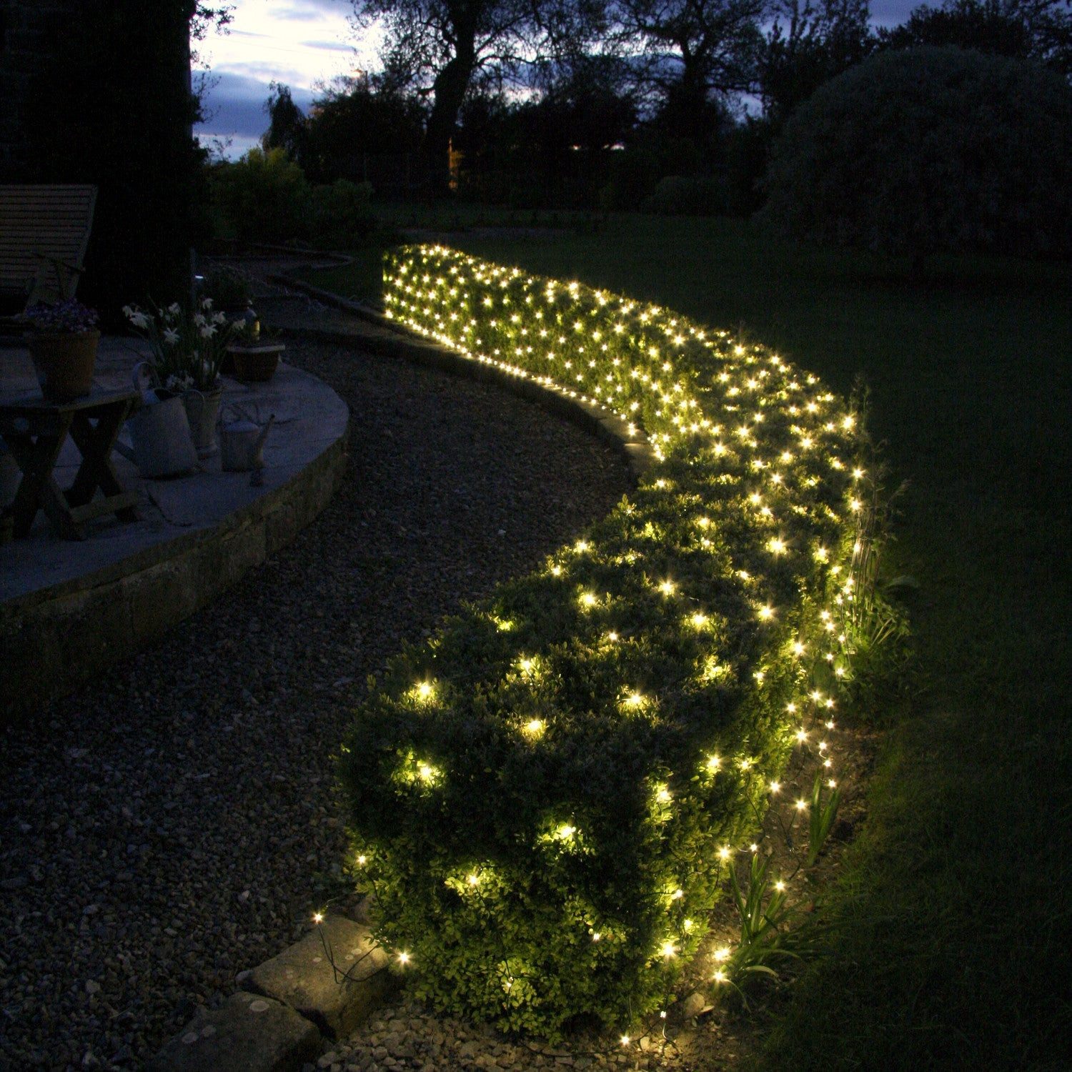 Lights4fun LED-Lichternetz Core Connect 2m x 2m 140er LED Lichternetz warmweiß koppelbar grünes K