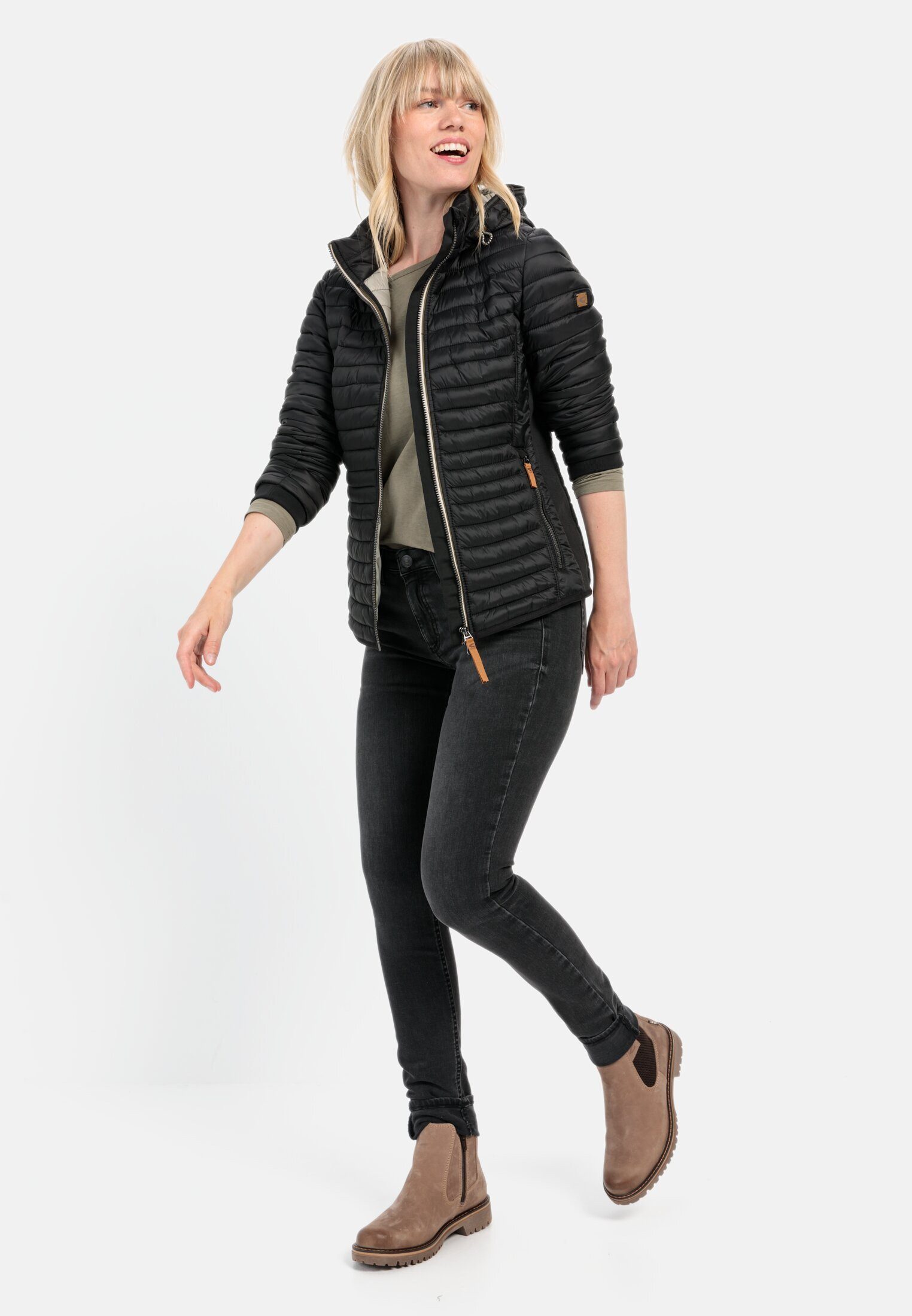 camel active Steppjacke aus recyceltem Polyamid Langarm Kapuze Markenlogo