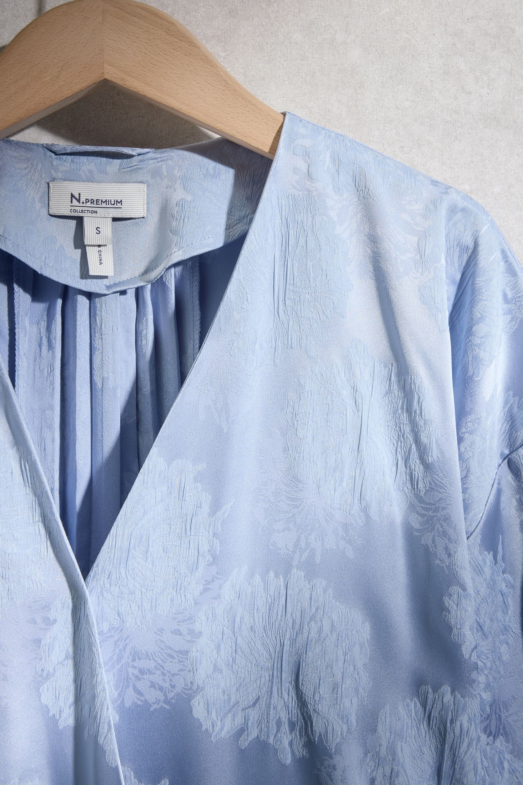 Next Damenbademantel Satinmorgenmantel aus Jacquard