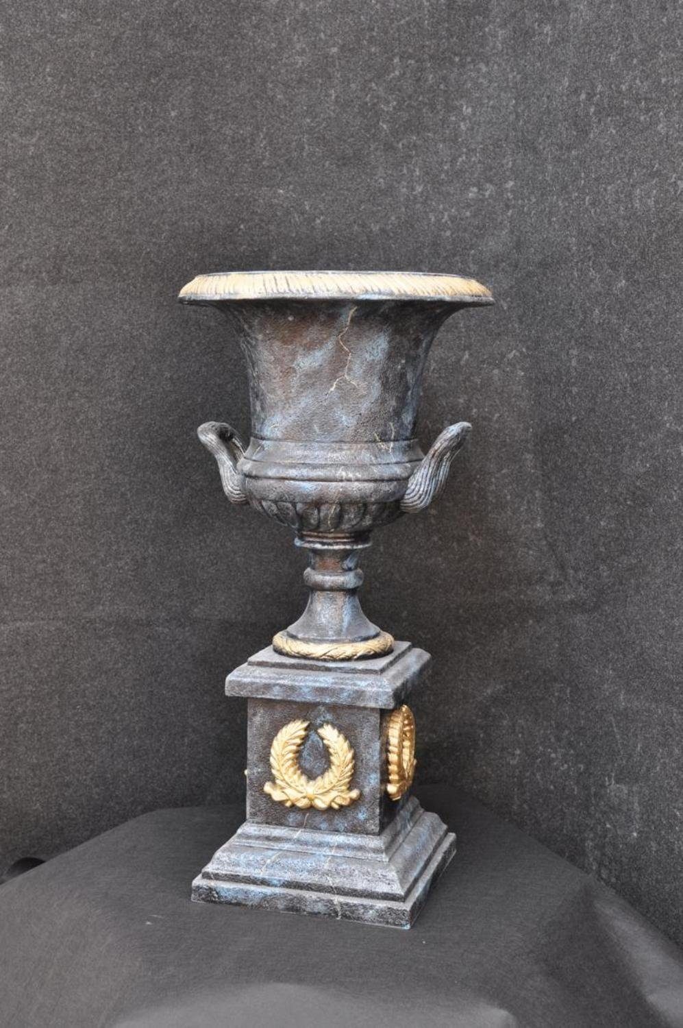 JVmoebel Skulptur Design XXL Vase 61cm Blumen Kelch Pokal Kübel Kalssische Deko Vasen Grau