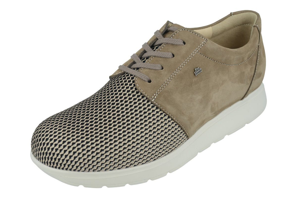 Schnürschuh