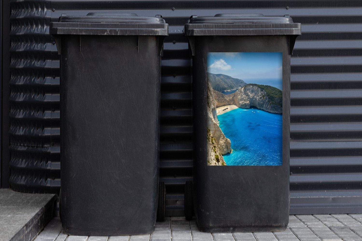 MuchoWow Wandsticker Der Strand Abfalbehälter Container, Navagio Mülltonne, St), Mülleimer-aufkleber, Zakynthos Sticker, (1 auf von