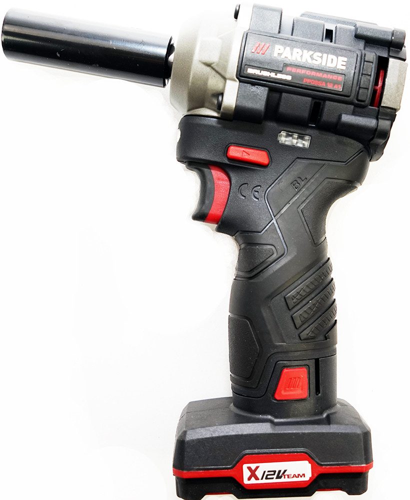 PARKSIDE PERFORMANCE® Akku-Drehschlagschrauber 12V - PPDSSA 12 A1 inkl. Akku (4Ah) und Ladegerät, ½" Schlagschrauber, 300,00 Nm, Bürstenloser Motor