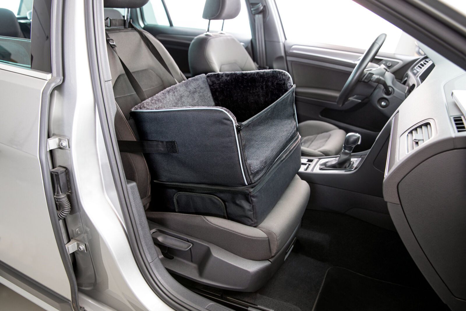 TRIXIE Hunde-Autositz Erhöhter Autositz mit Staufach für kleine Hunde - schwarz - 45 × 38 × – Bild 5 von 5
