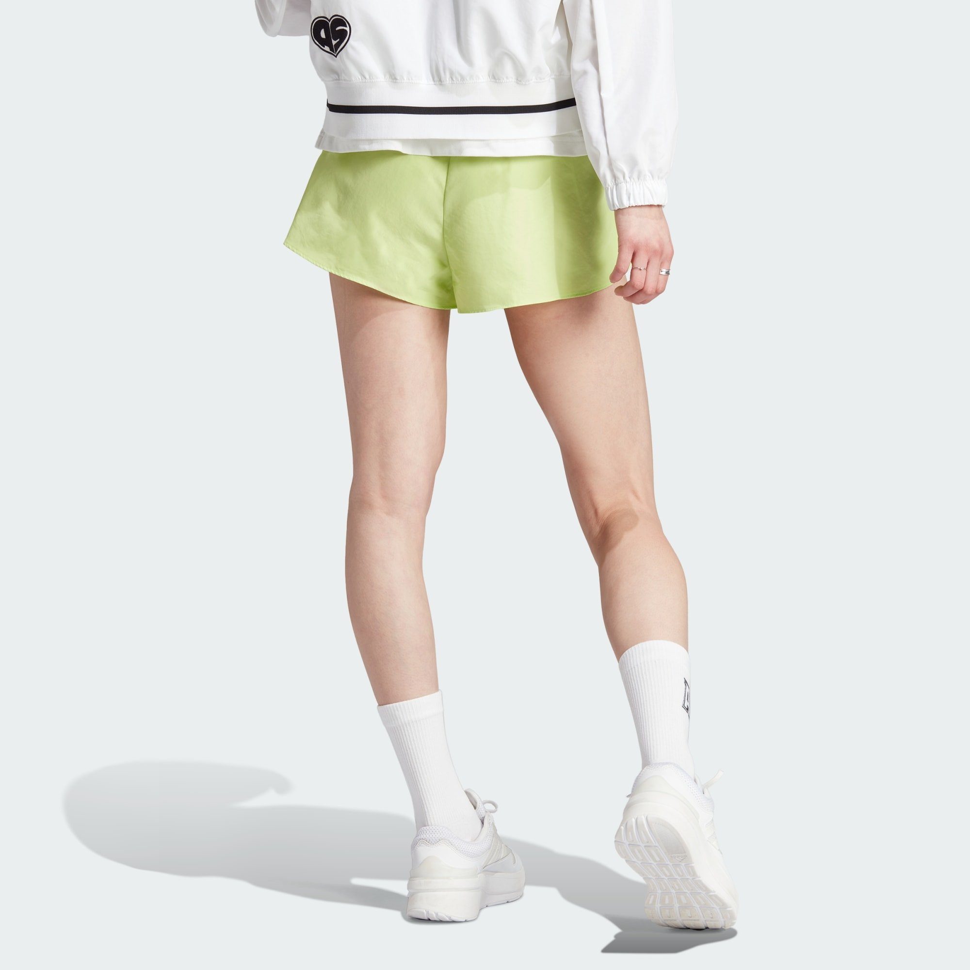 adidas WOVEN SHORTS Shorts Sportswear SCRIBBLE