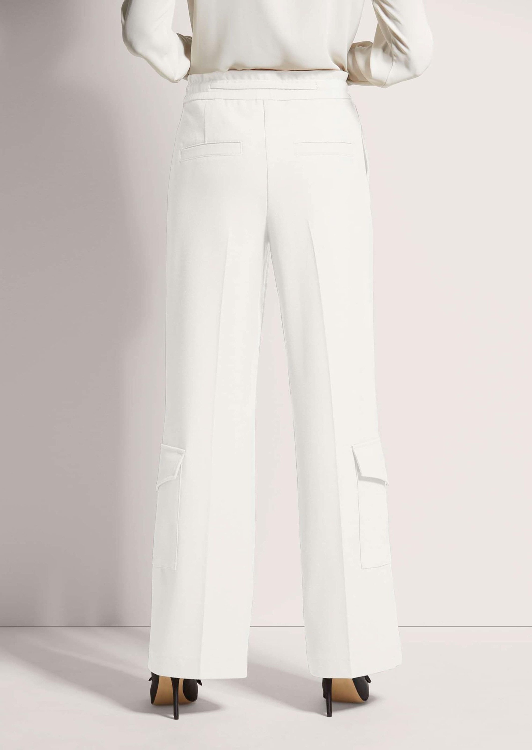 MADELEINE Cargohose Schlupfhose mit ausgestelltem Bein Uni-Design, ohne Kragen, Verschlusslos für unkomplizierten Look
