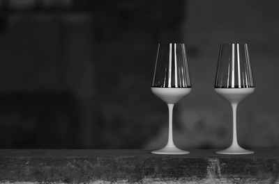 Casa Padrino Rotweinglas Luxus Rotweinglas 6er Set Weiß / Silber Ø 8,5 x H. 24 cm - Handgefertigte und handbemalte Weingläser - Hotel & Restaurant Accessoires - Luxus Qualität