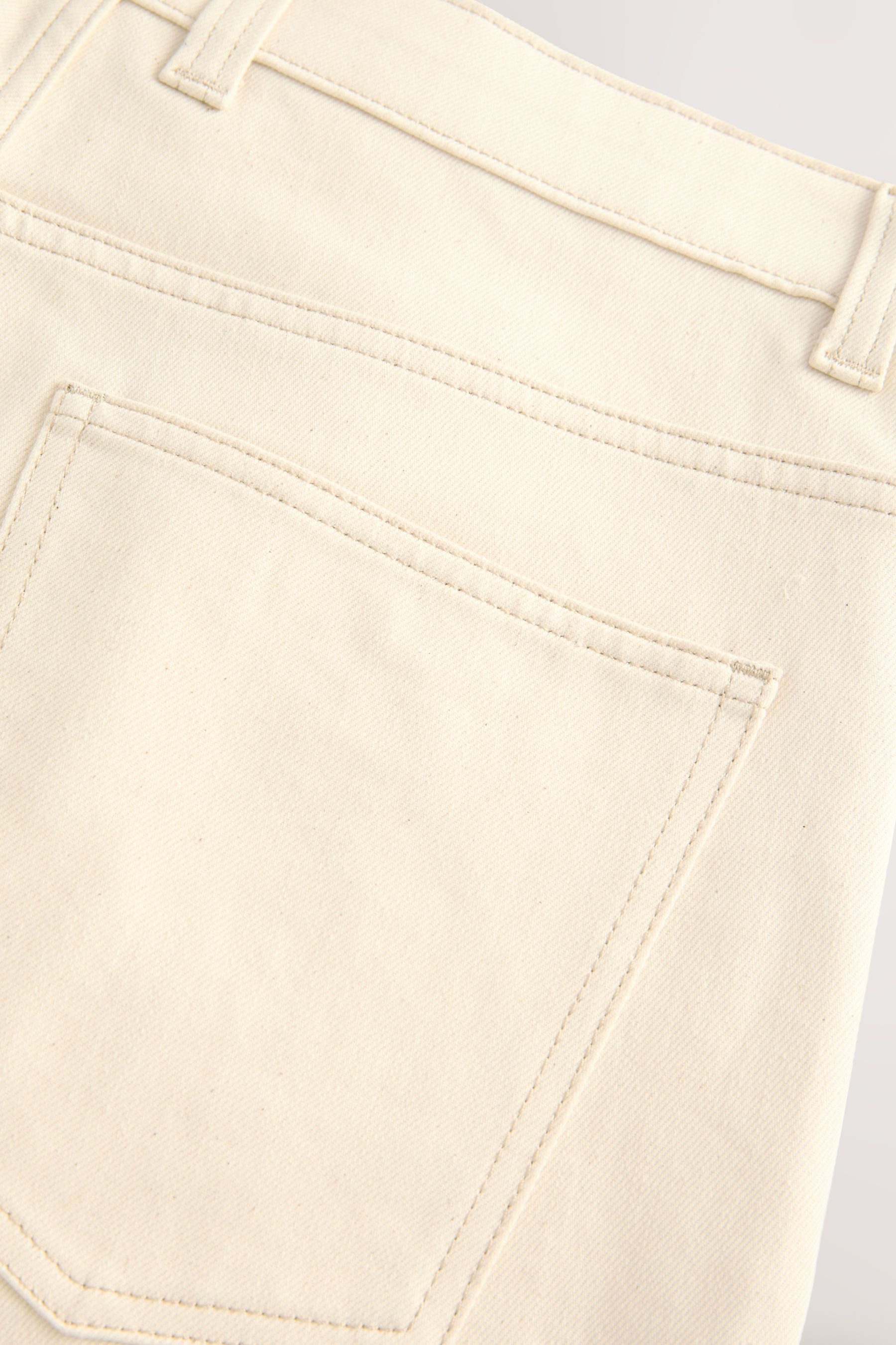 Next Jeansshorts Jeansshorts mit Stretch im Slim Fit (1-tlg)