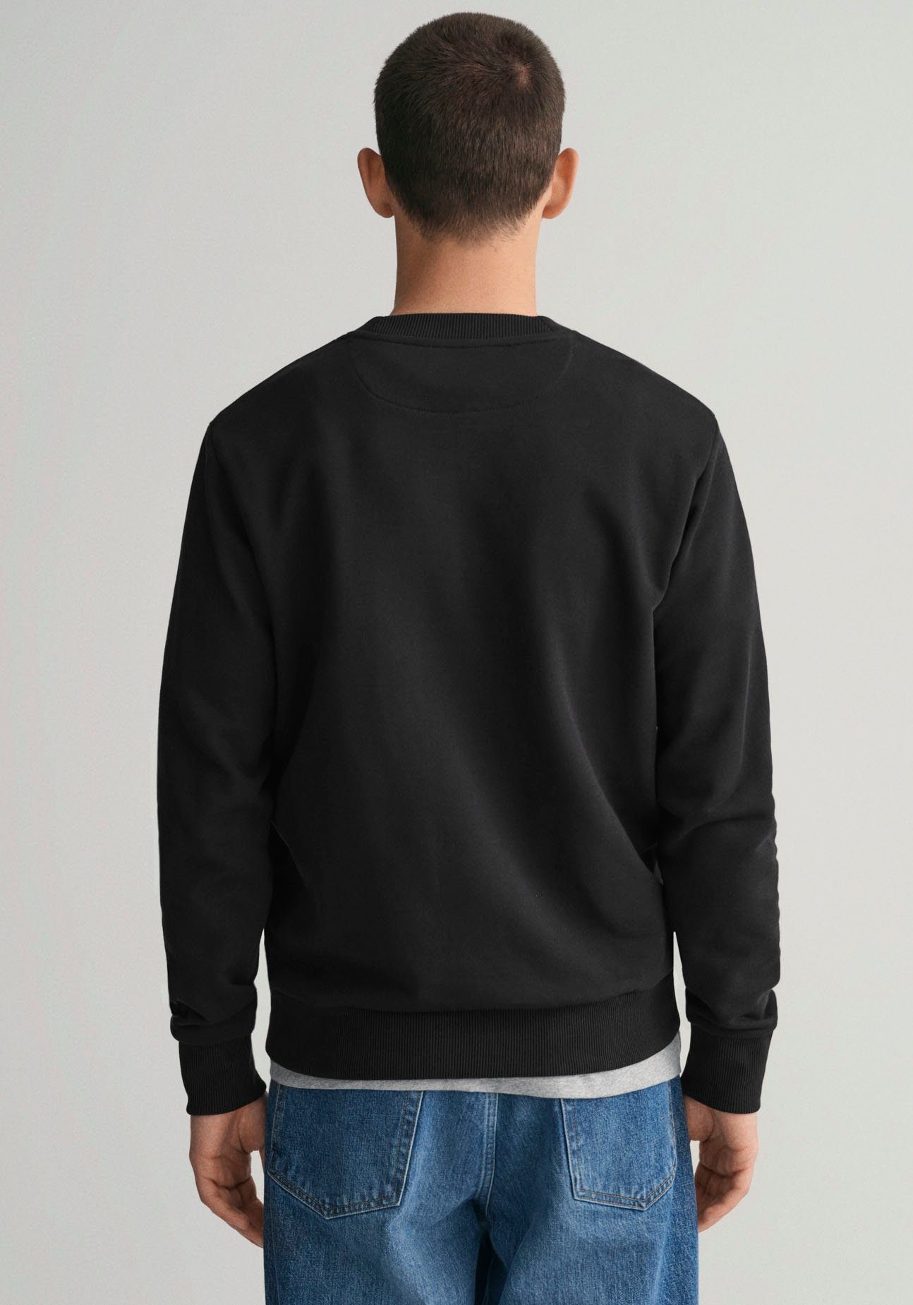 Gant auf ARCHIVE der Brust C-NECK BLACK D1. Logostickerei mit Sweatshirt TONAL SHIELD