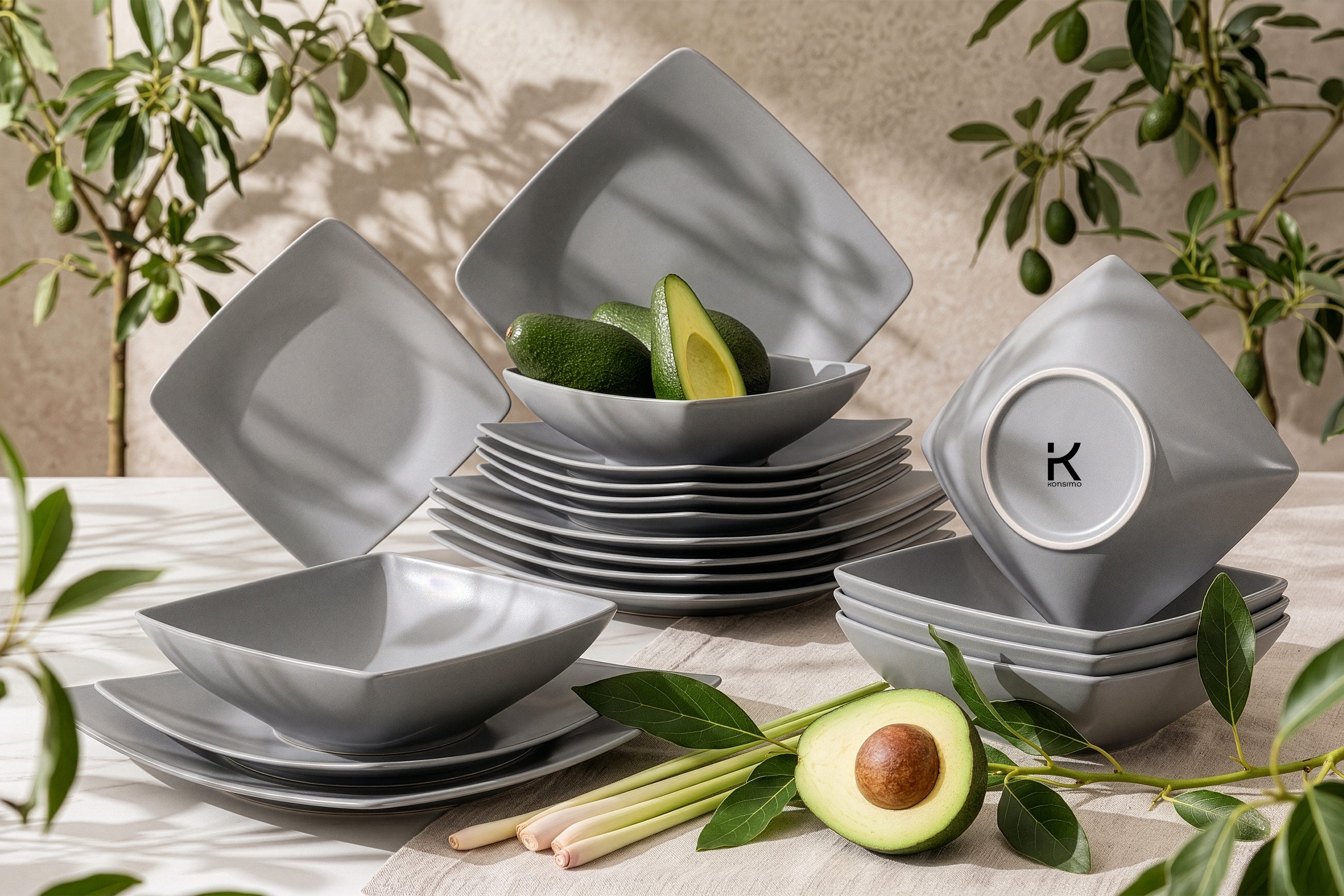 KONSIMO® Tafelservice EPIRI Geschirrset, Modern, hergestellt in der EU (18-tlg), 6 Personen, Keramik, quadratisch, Spulmachinen- und Mikrowellengeeignet