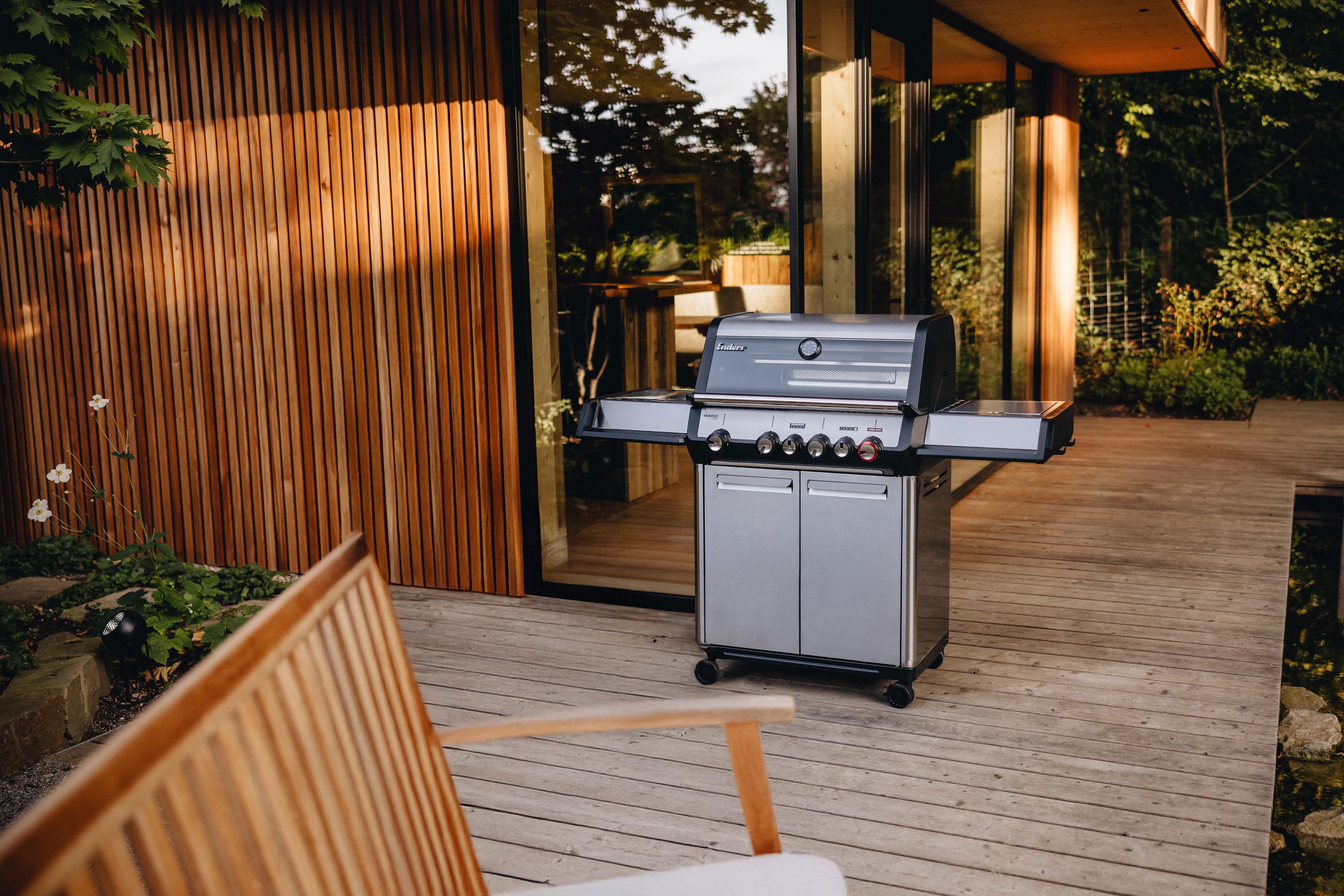 Enders® Gasgrill Monroe Pro 4 SIKR TURBO