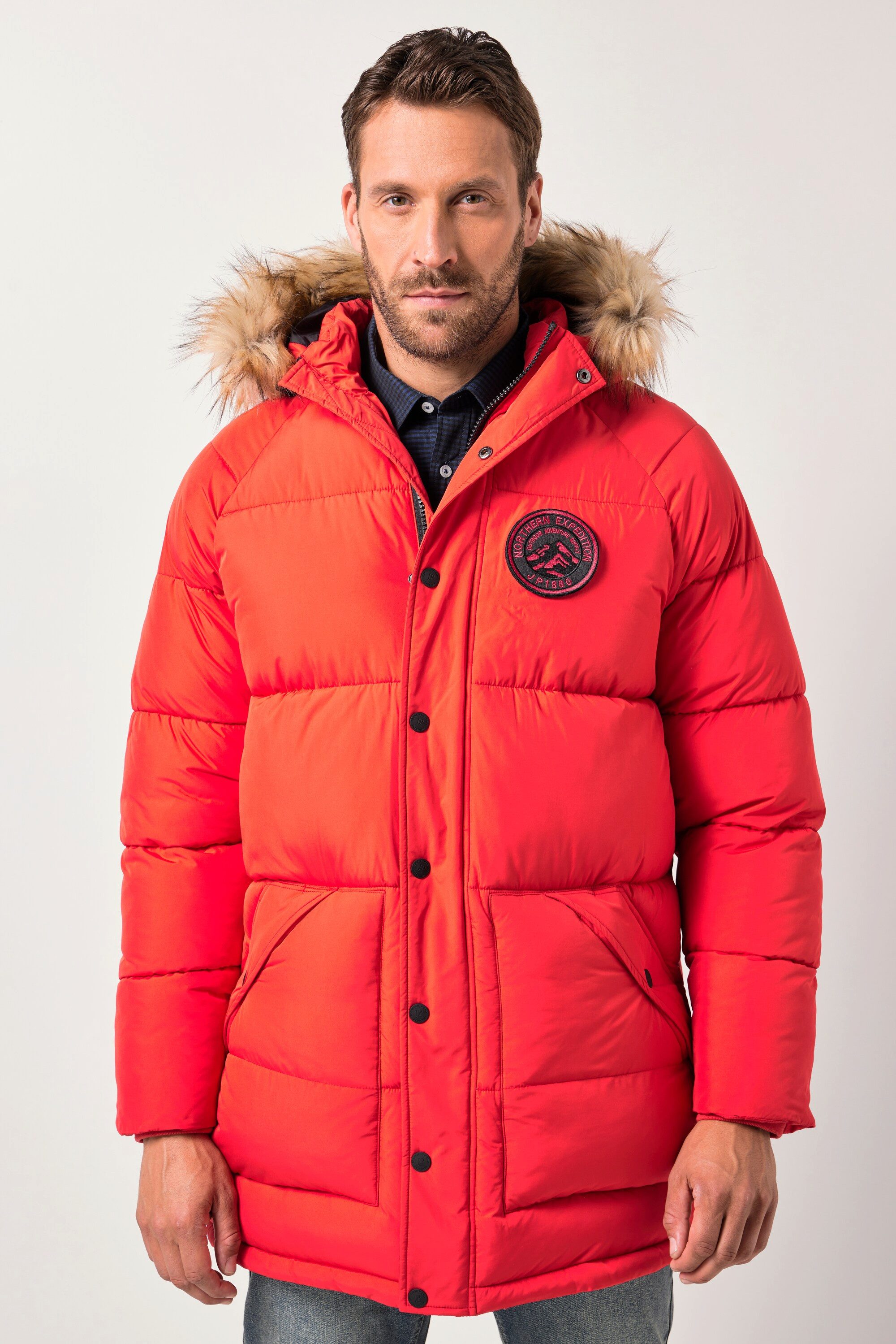 JP1880 Parka Stepp-Parka Kapuze Kunstfellbesatz Badges