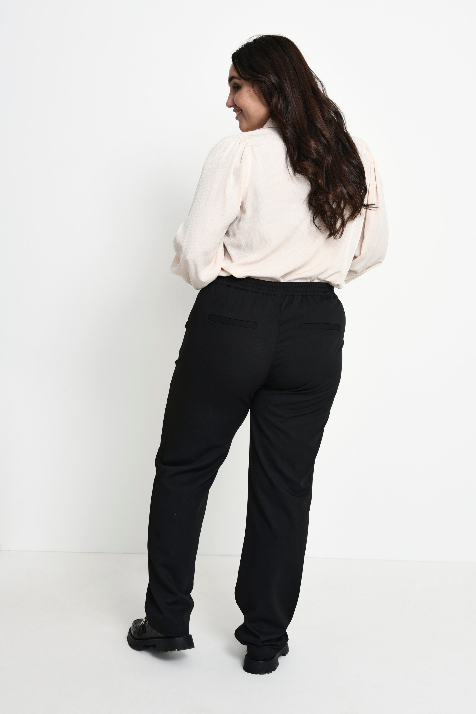 KAFFE Curve Anzughose Pants Suiting KCsakira Große Größen