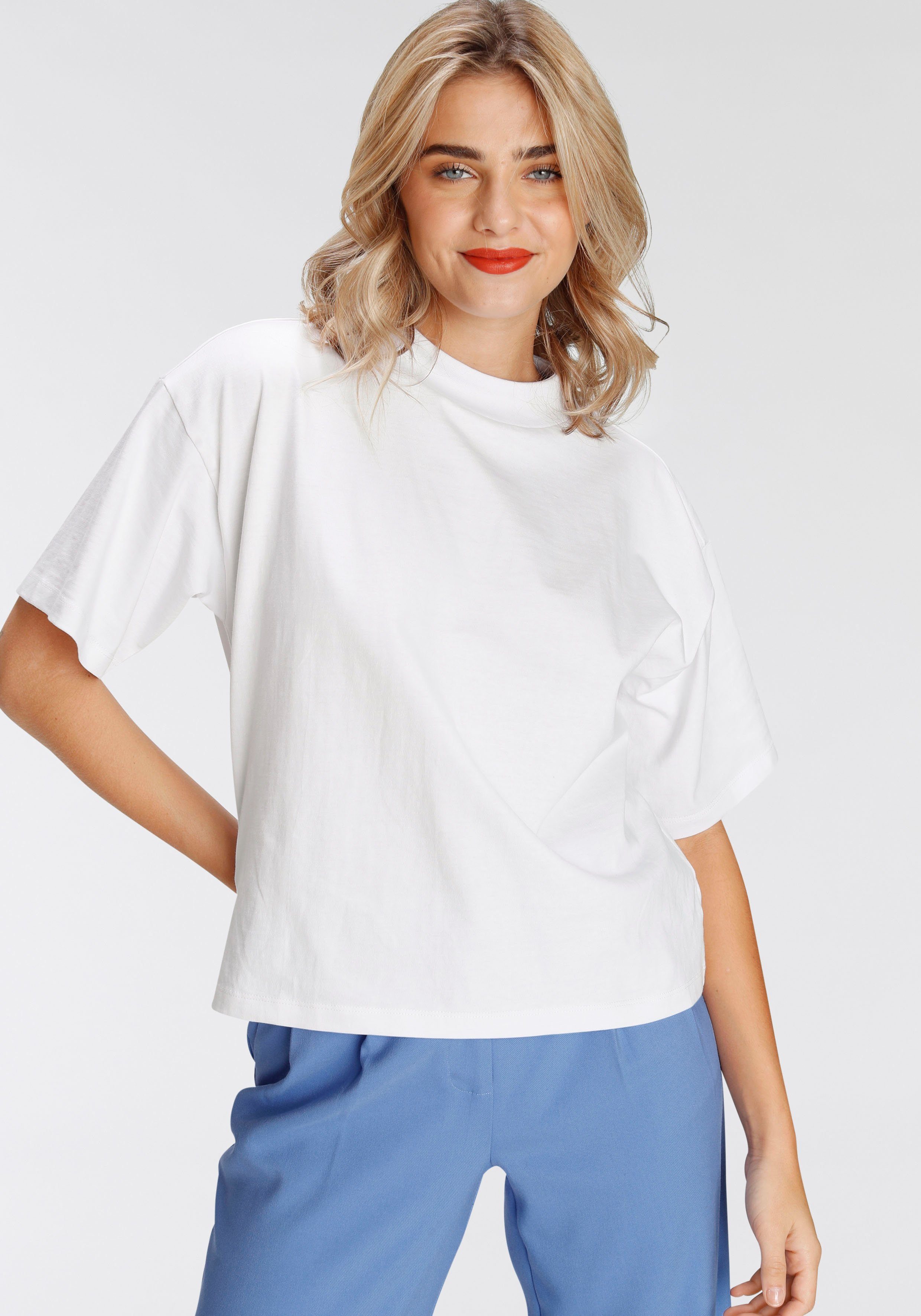 AJC Oversize-Shirt mit modisch breitem Rippen-Rundhalsausschnitt weiß | T-Shirts