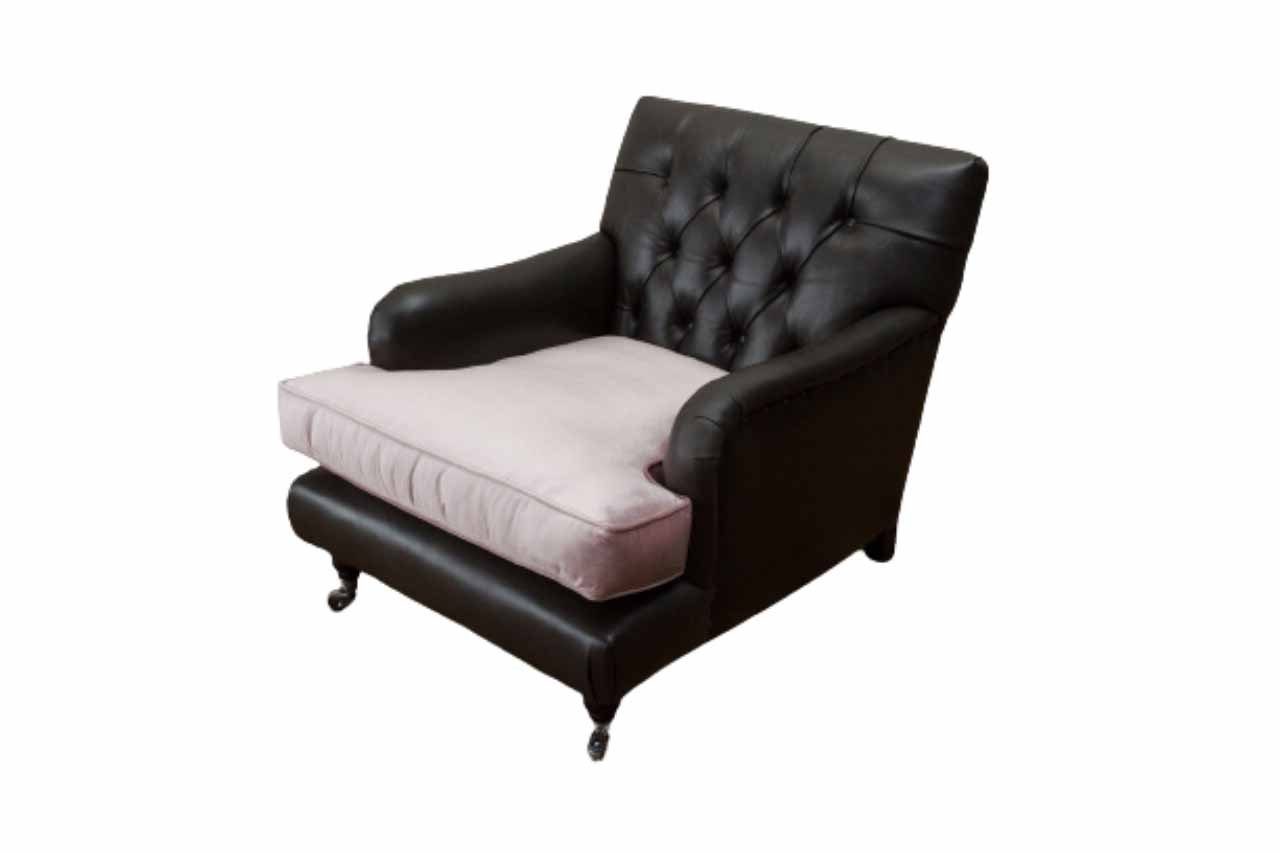 JVmoebel Chesterfield-Sessel CHESTERFIELD-SESSEL AUS BRAUNEM LEDER, KISSEN AUS ROSA SAMT