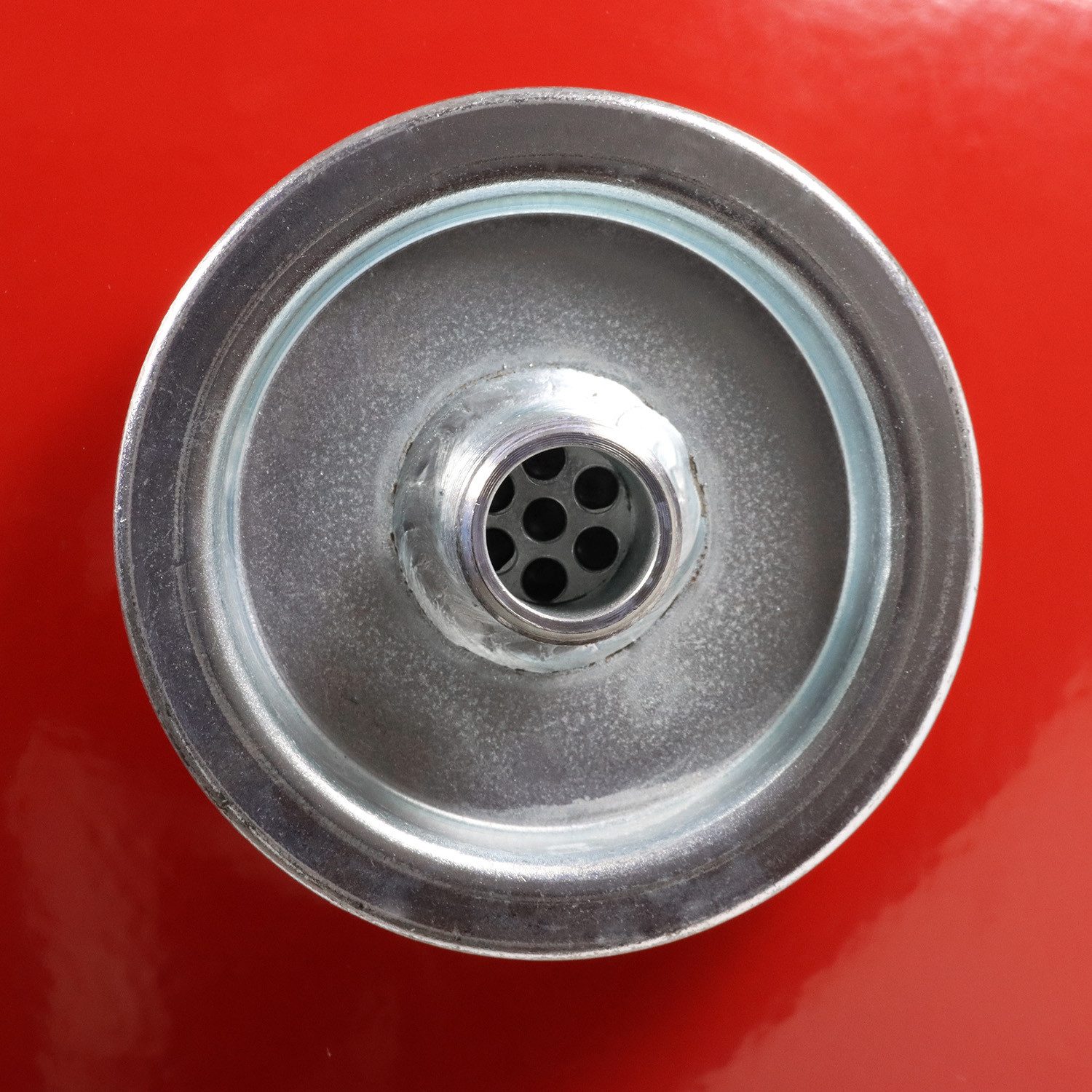 Varem Heizkörper Ausdehnungsgefäß für Heizungsanlagen hängend 3/4 320x580 5 bar 40L, Einfache Montage ohne Spezialwerkzeug