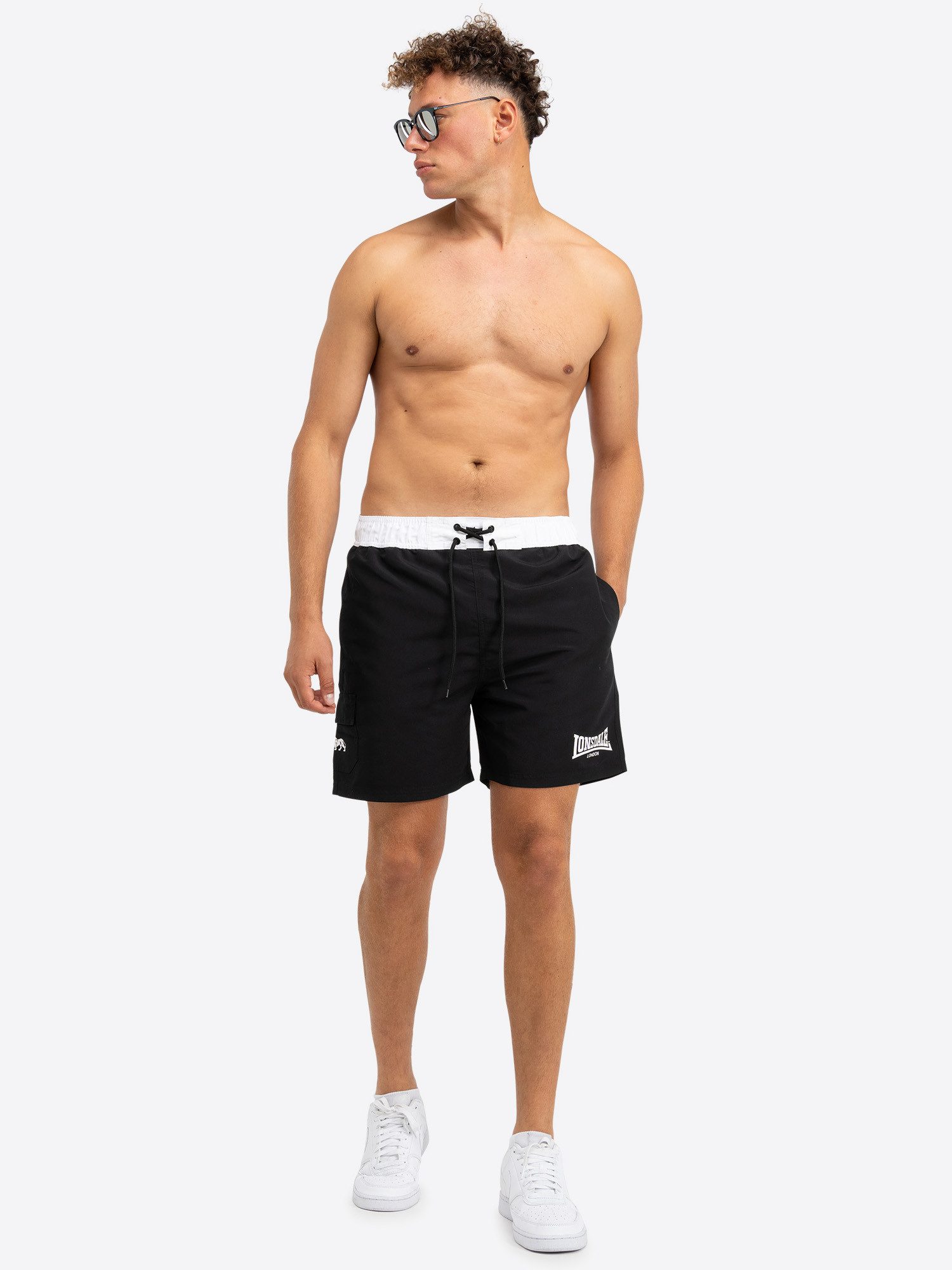 Lonsdale Shorts THORPE Badehose für Strand und Pool, einfarbiges Design