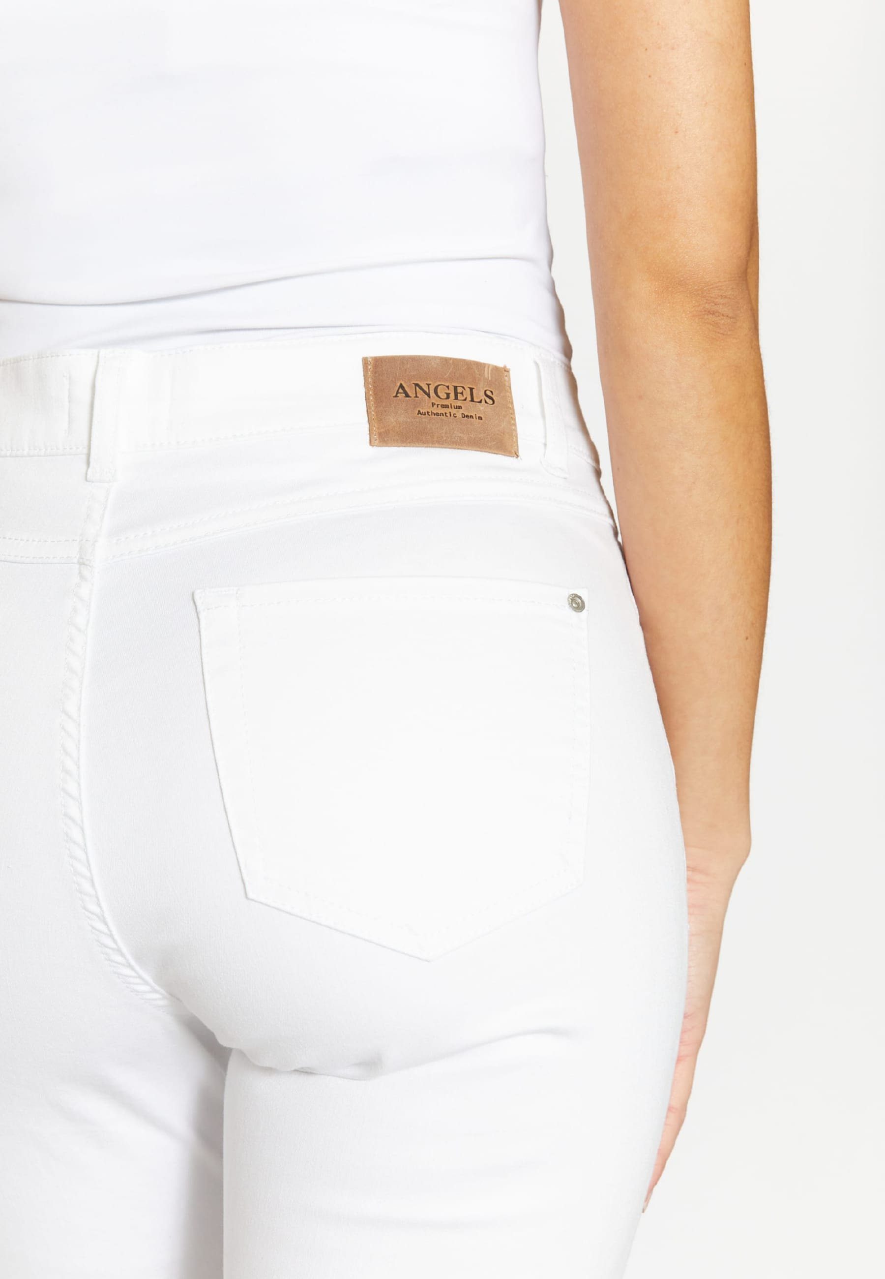 Label-Applikationen Cici Jeans mit weiß ANGELS TU Straight-Jeans Beinumschlag mit