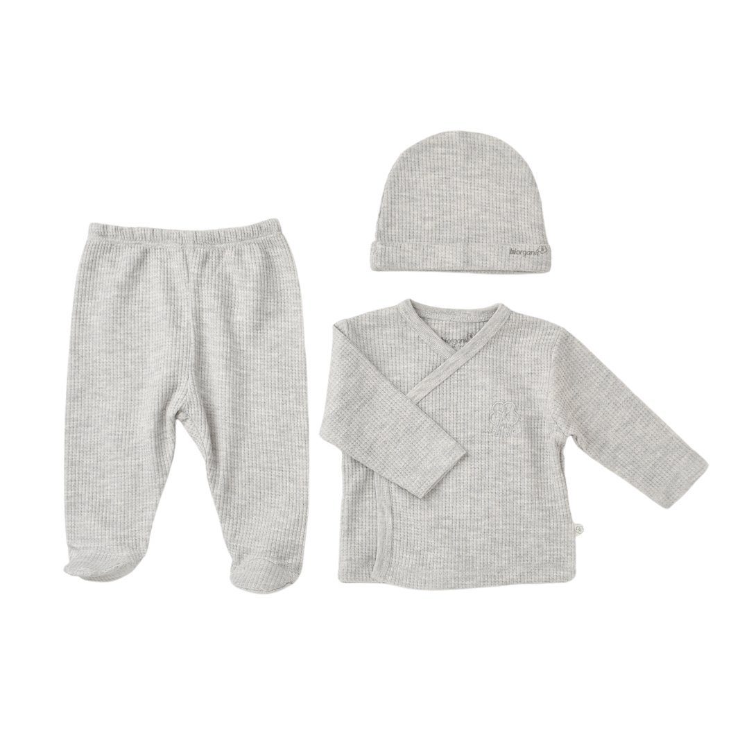 biorganic Wickelshirt Baby Nature In Waffle für Jungen und Mädchen Unisex Langarm (3er Set Erstausstattungspaket, 3-tlg., Wickelshirt + Hose + Mütze) Waffle-Struktur, 100% Bio-Baumwolle, GOTS-zertifiziert, Größe 56/62