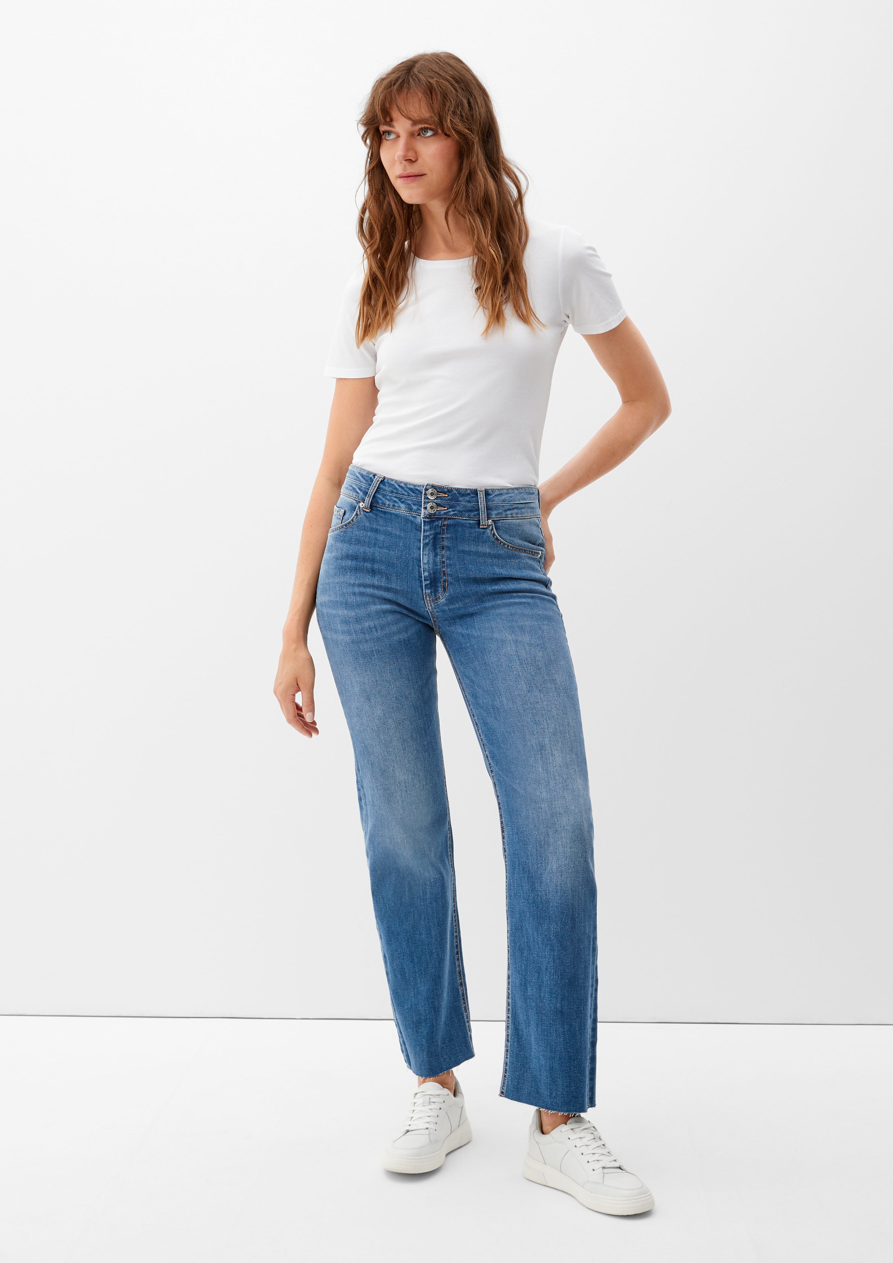 s.Oliver 5-Pocket-Jeans Regular: Jeans mit Straight leg Label-Patch, Waschung blau