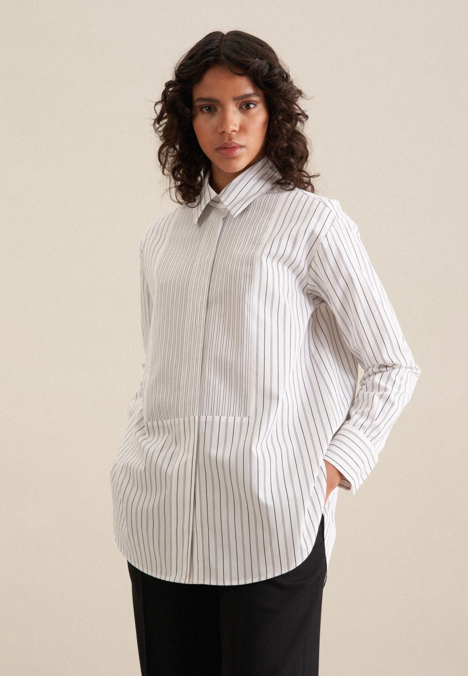 Longbluse Schwarze Rose