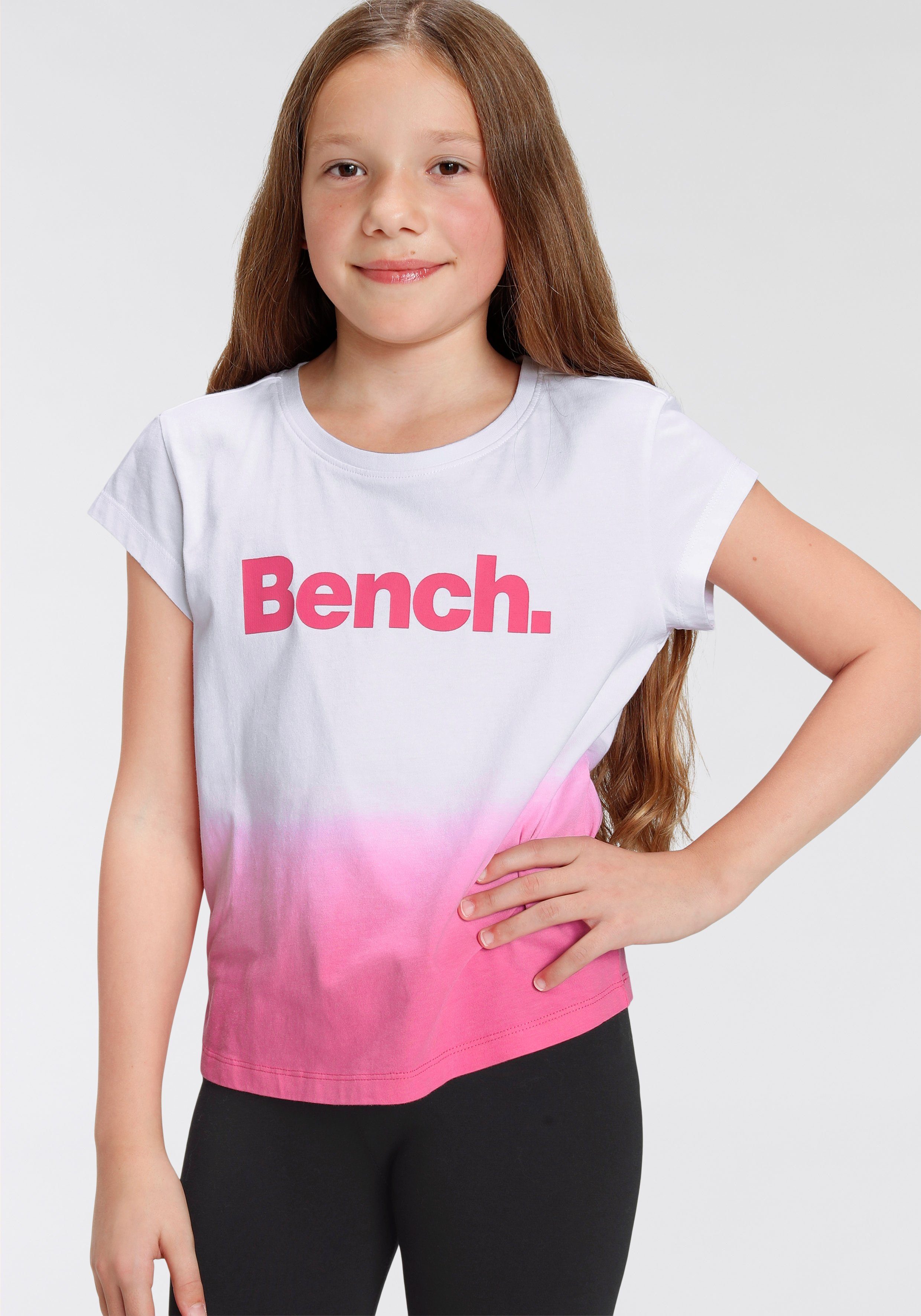 Bench. T-Shirt Farbverlauf kurze grade Form | T-Shirts