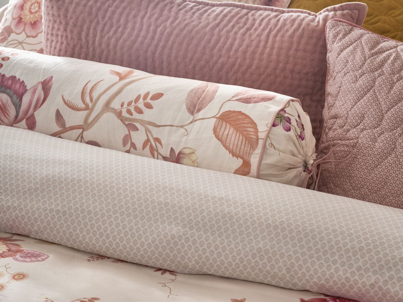 PiP Studio Dekokissen Everbloom Kissen Rolle light pink 22x70cm (1Stück)