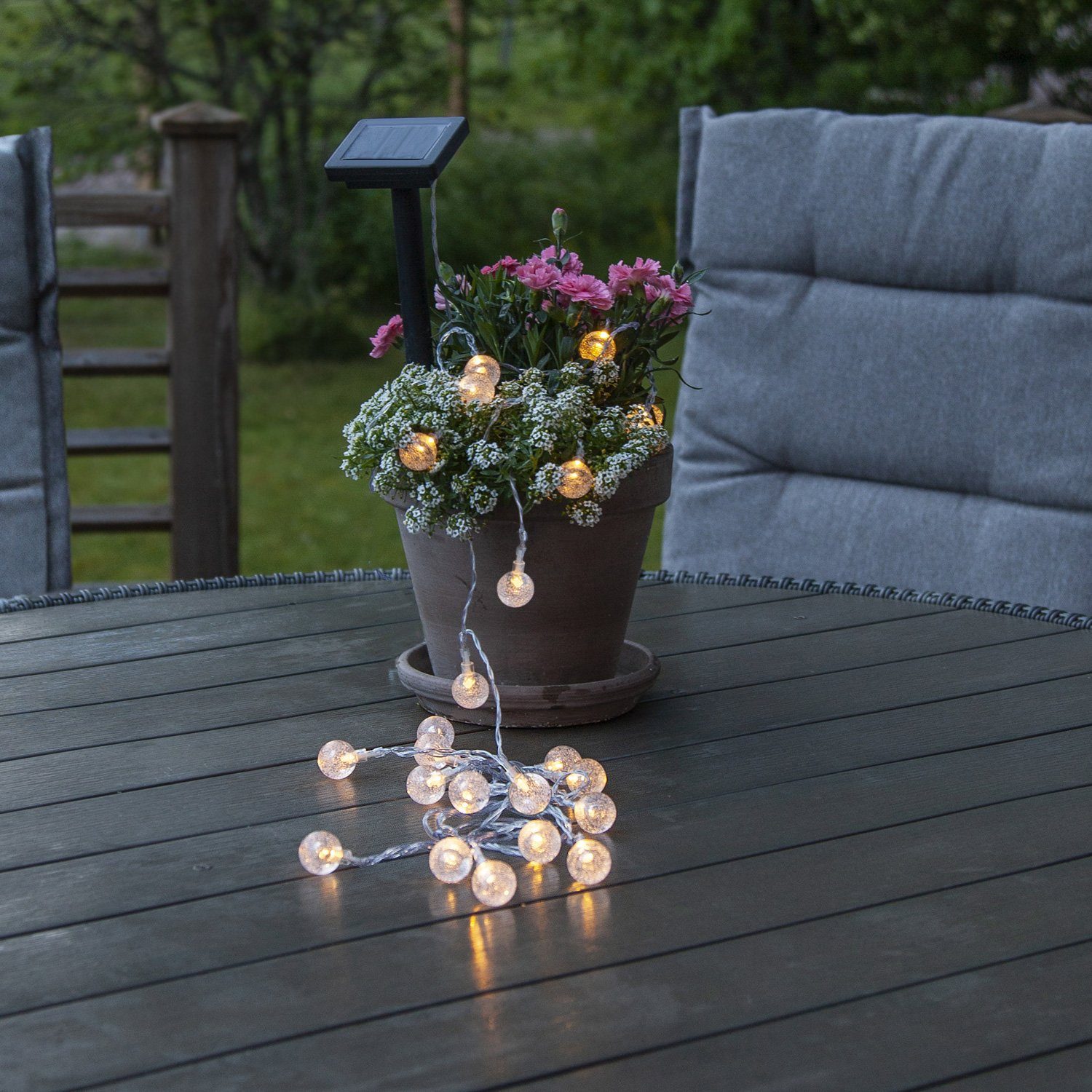 STAR TRADING LED-Lichterkette LED Solar Lichterkette 20 Mini Kugeln Bälle 4 günstig online kaufen