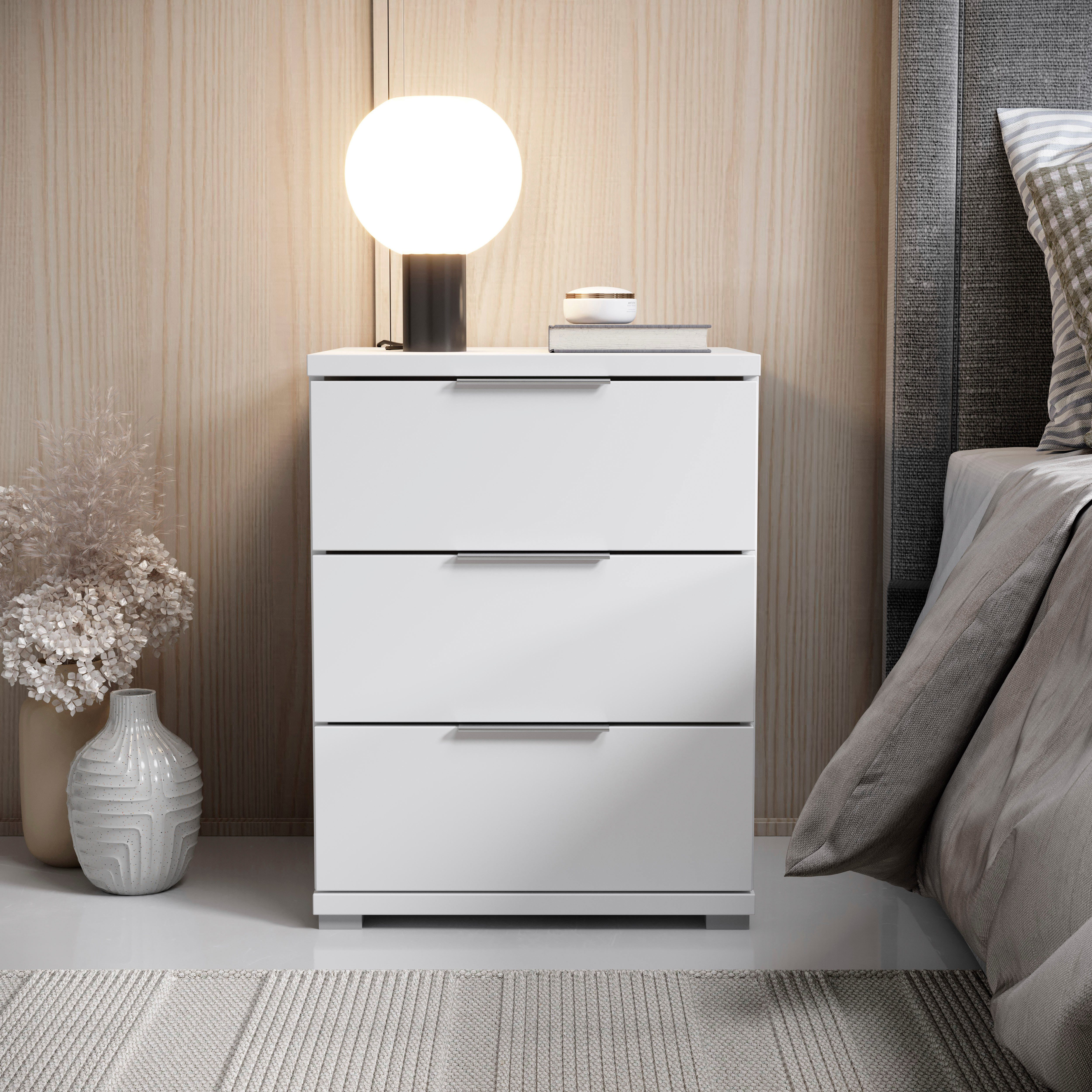 Schlafkontor Nachtkommode Smilla Nachttisch, Nachtkonsole mit Schubkästen, Korpus melaminbeschichtet, silberfarbige oder schwarze Griffe