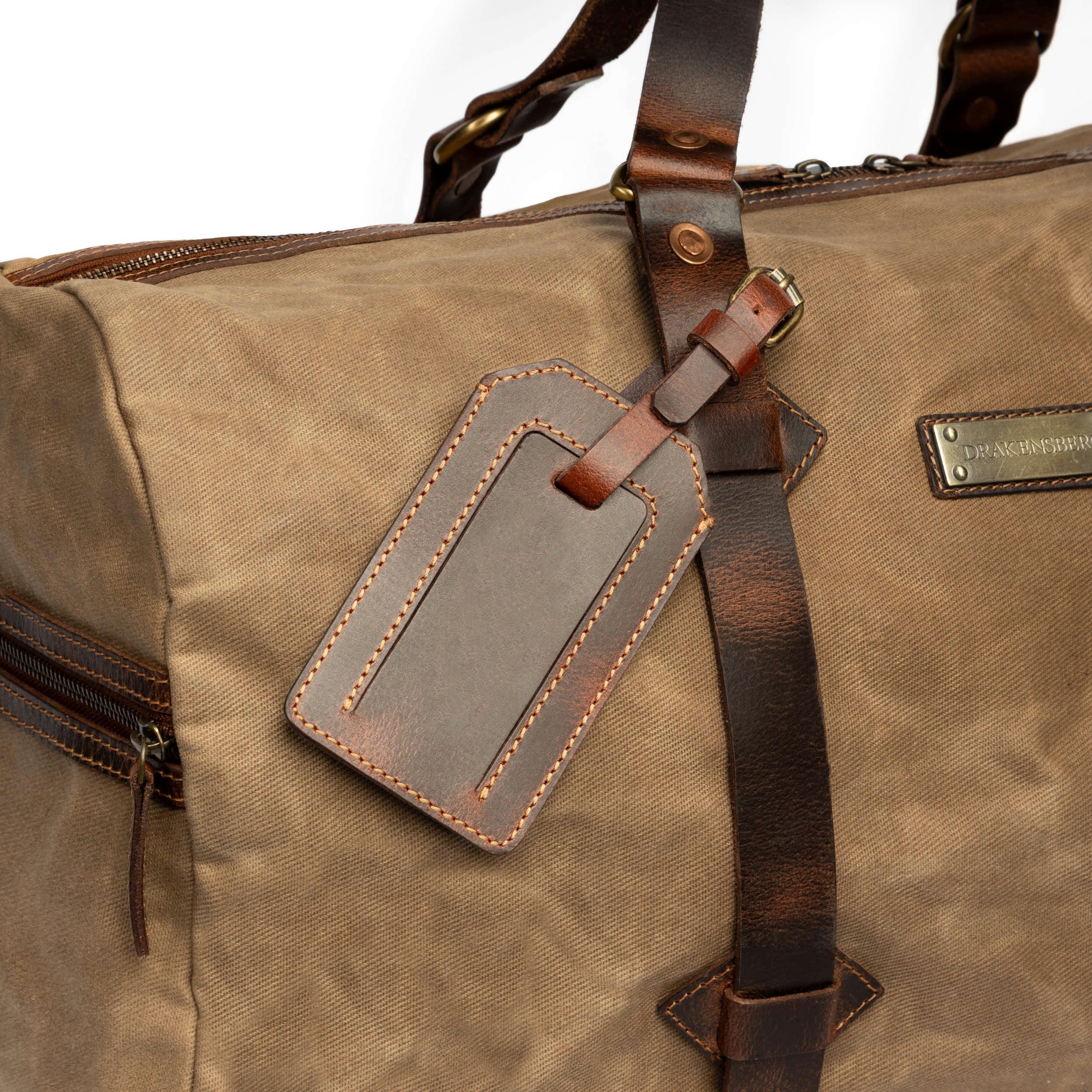DRAKENSBERG Gepäckanhänger »Luca« aus Leder, Rost-Braun Kofferanhänger aus Leder, individueller Adressanhänger, handgemacht
