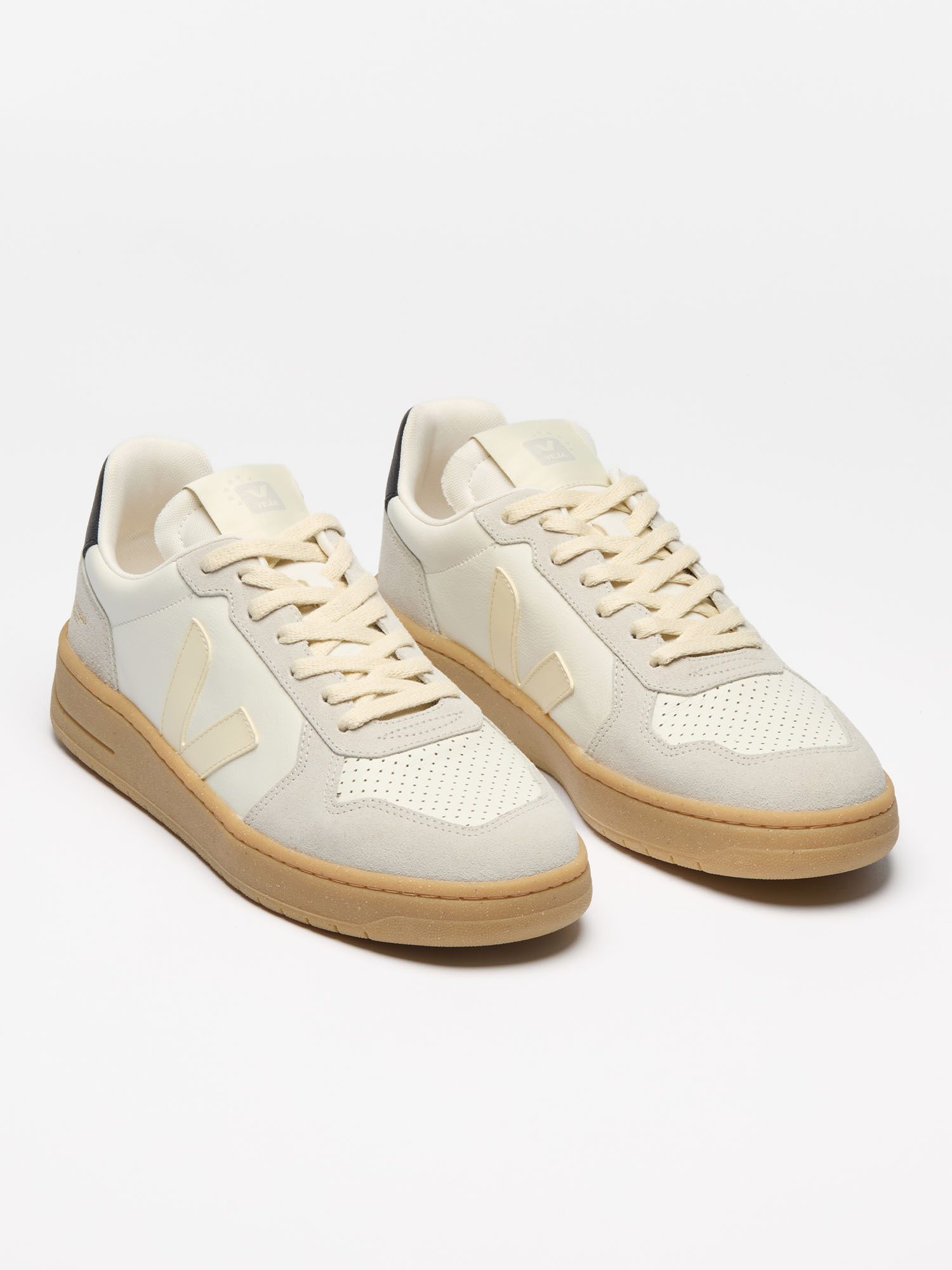 VEJA V-82 Aegean Project Men Sneaker