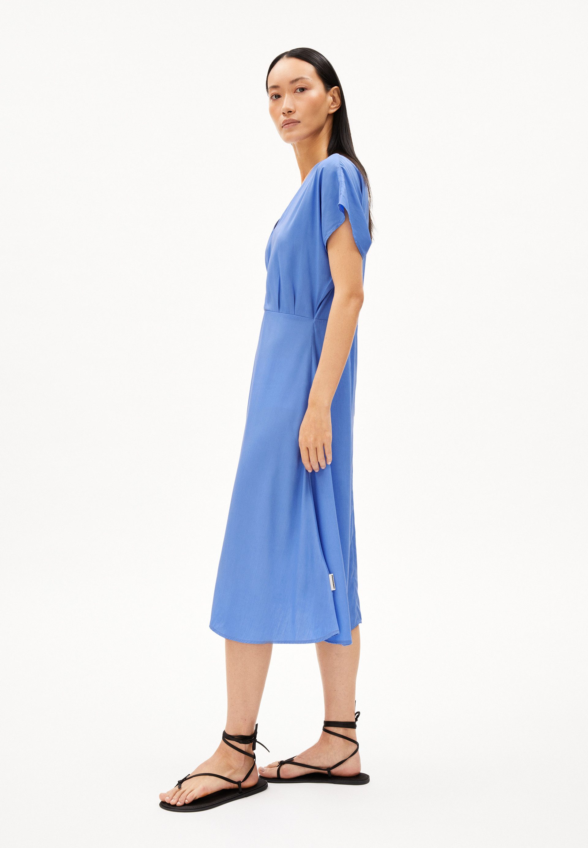 Armedangels Maxikleid AALBINE Webkleid Regular Fit aus TENCEL™ Lyocell Mix