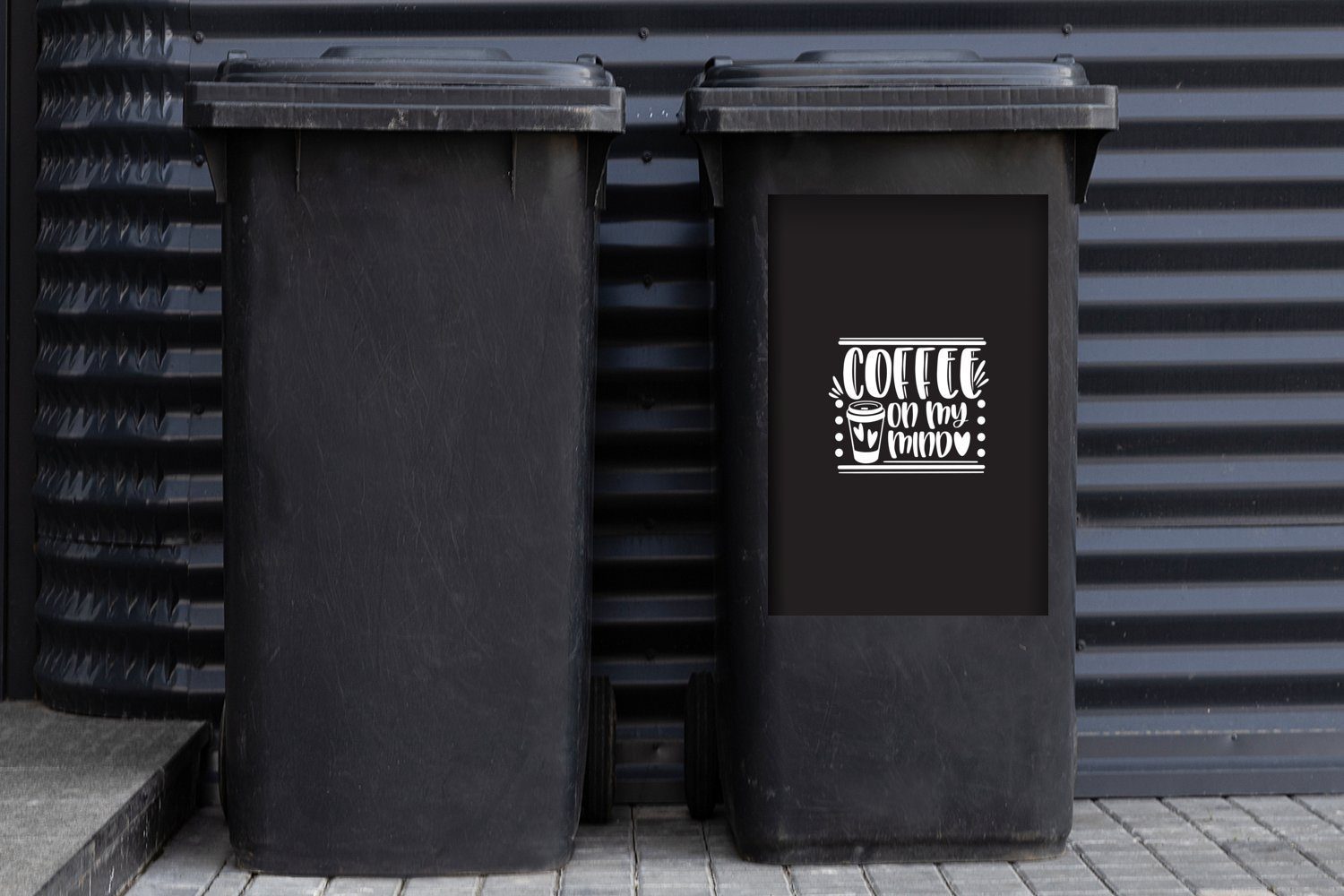 Abfalbehälter Container, Sprichwörter St), (1 Schwarz Kaffee Sticker, - Mülleimer-aufkleber, - Wandsticker Mülltonne, MuchoWow