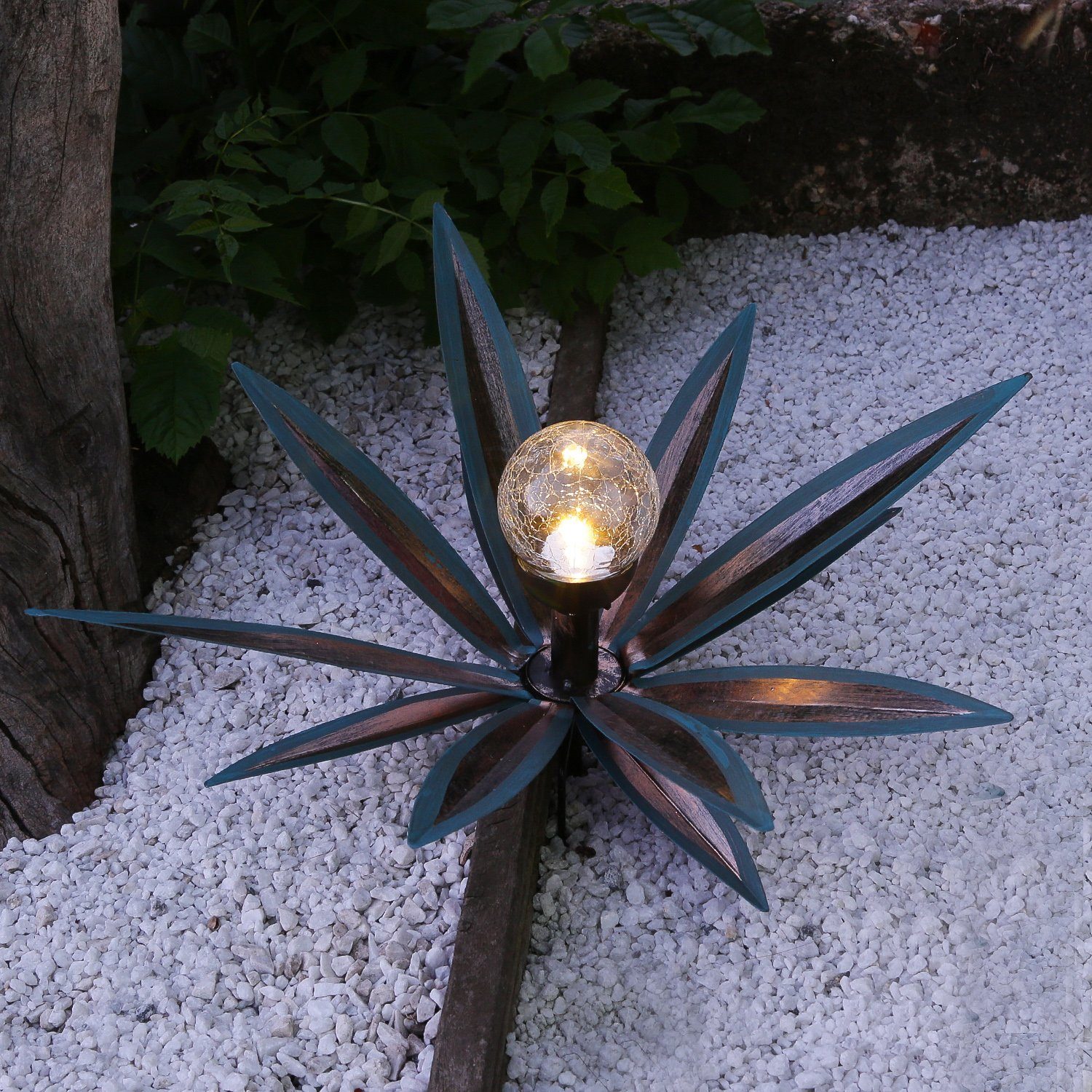 warmweiß Blume 3000K) Solarleuchte, mit Gartenstecker Metallblättern Seerose LED (2100K bis Solarleuchte Classic, MARELIDA LED Solar LED