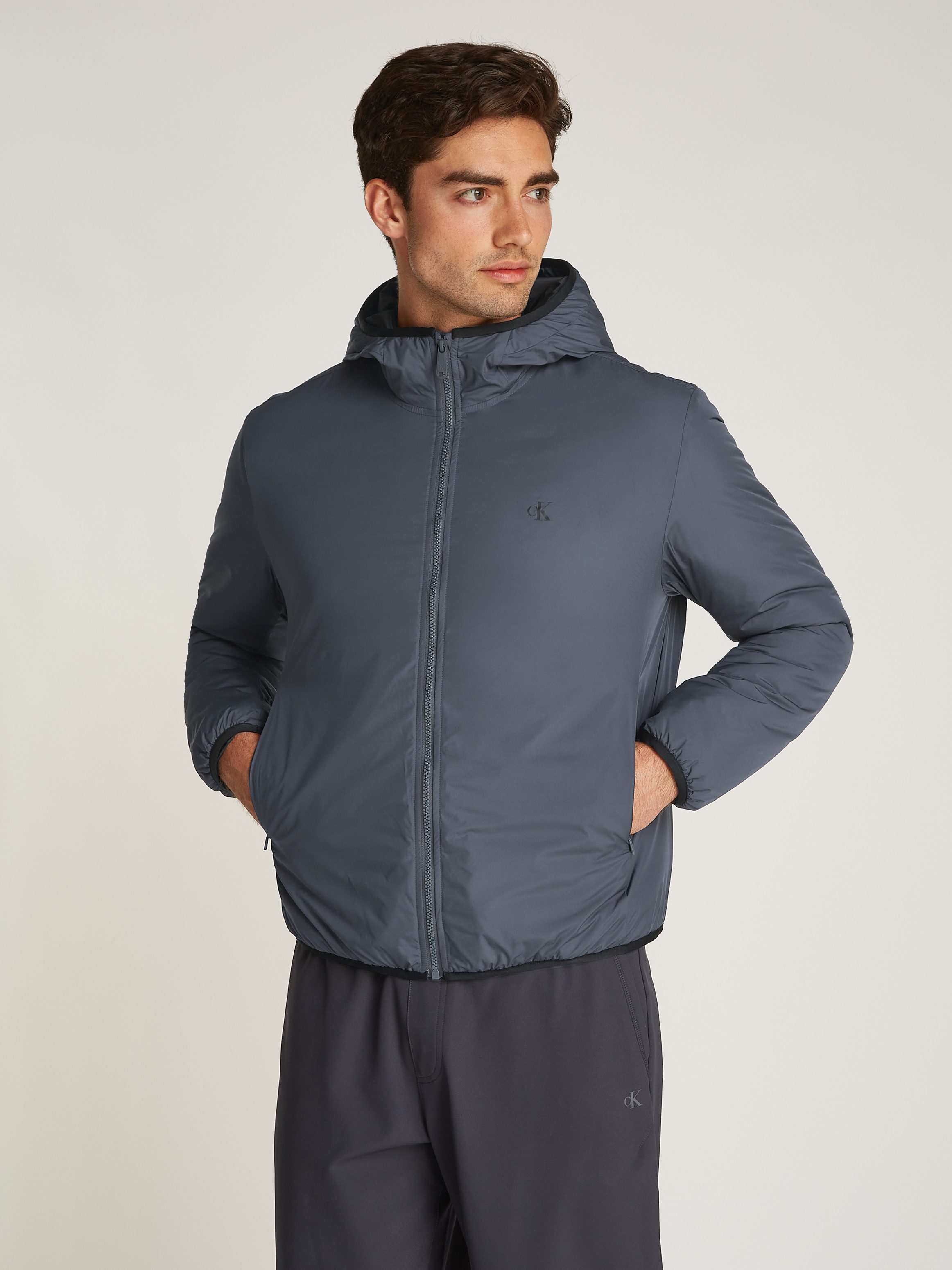 Calvin Klein Jeans Allwetterjacke HI-NECK JACKET Logodruck, Kapuze