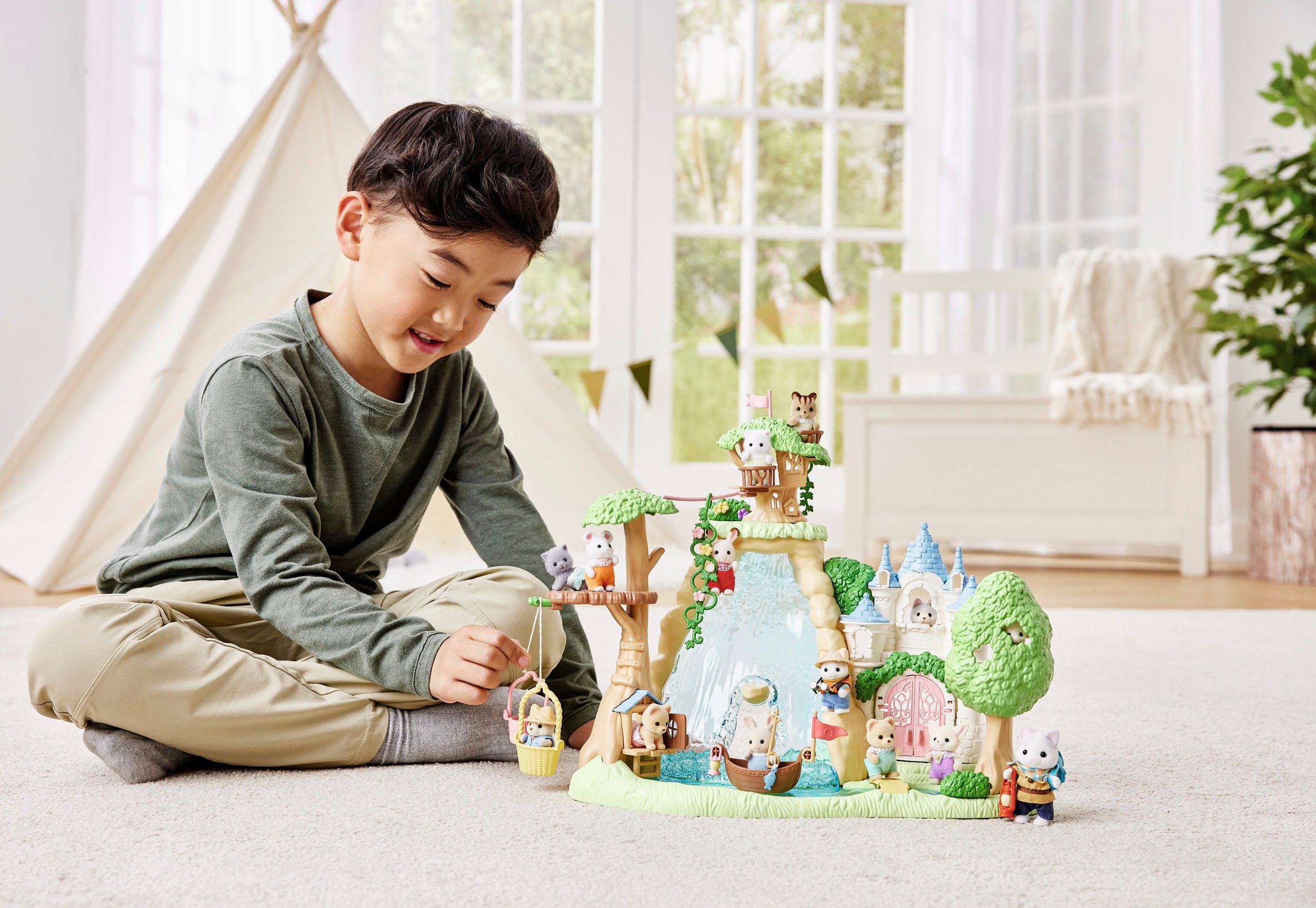 Sylvanian Families Spielfigur Abenteuer Entdecker Set mit zwei Figuren (5763) – Bild 5 von 5