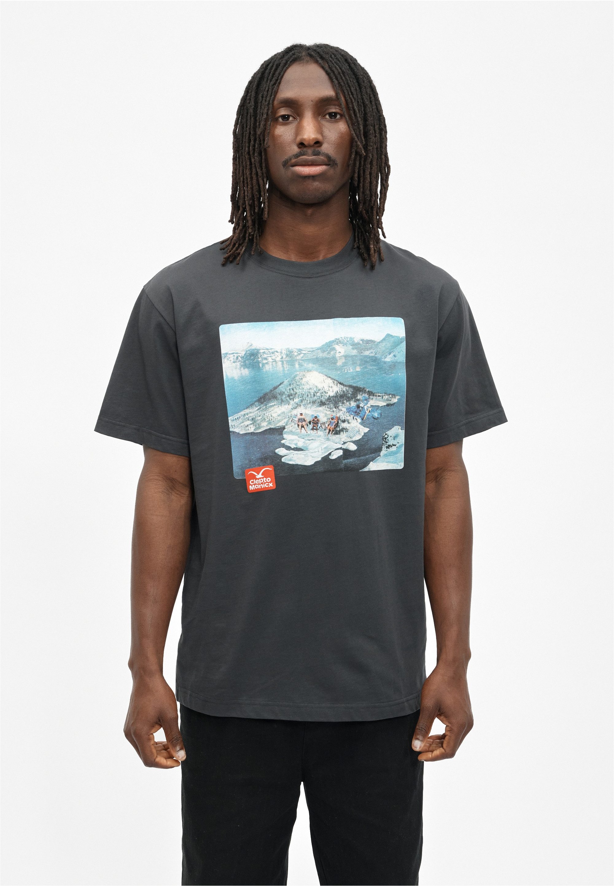 Cleptomanicx T-Shirt New Holiday mit großem Front-Print