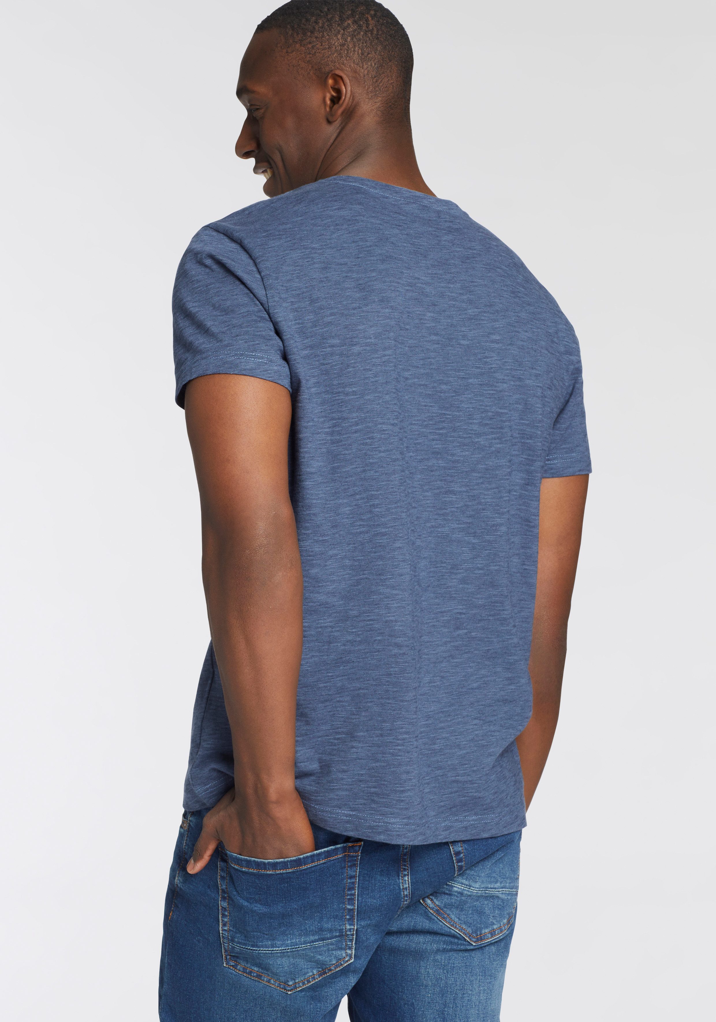 Bruno Banani T-Shirt Mit Doppelkragen und Zierbrusttasche