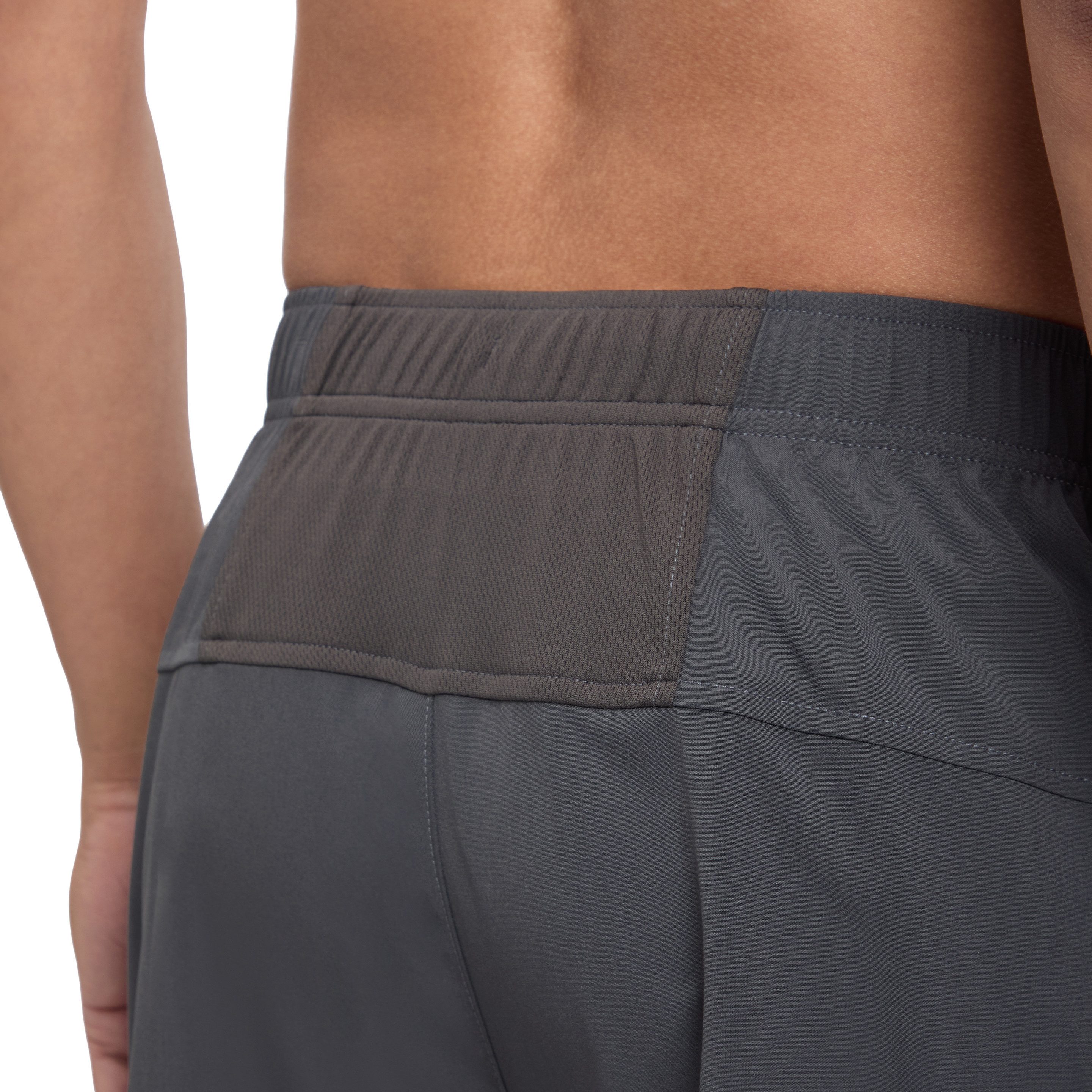 Energetics Shorts HE.-SHORTS THILO M mit 4-Wege-Stretchmaterial, aus Polyester und Elasthan