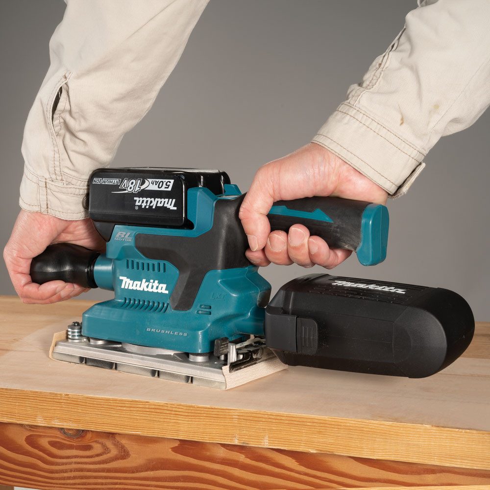 Makita Akku-Schwingschleifer »DBO382Z« 18V, 93x185 mm, ohne Akku und Ladegerät, leistungsstarker Akku-Schwingschleifer zum Schleifen großer Flächen