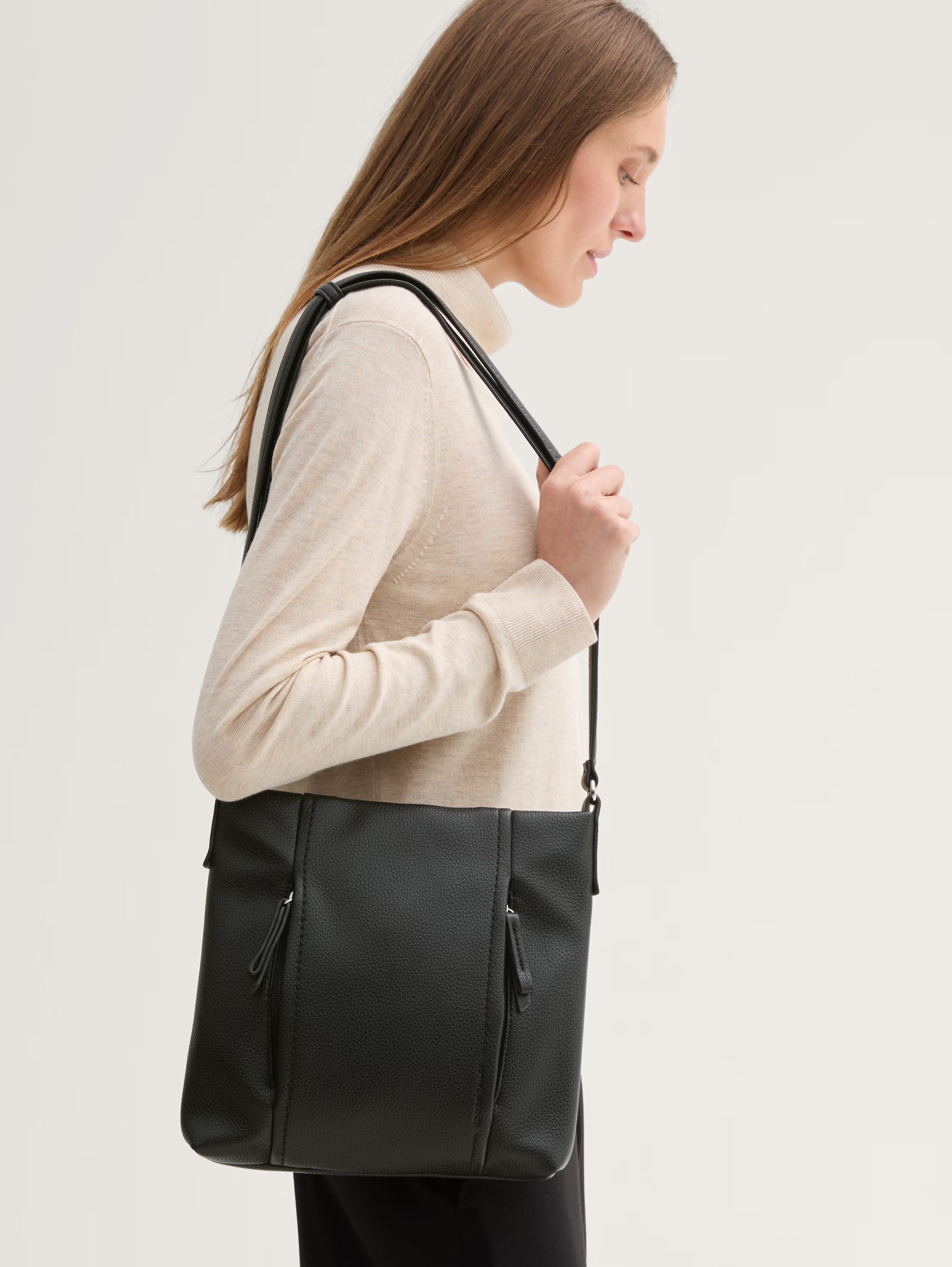 TOM TAILOR Umhängetasche Beca, aus hochwertigem Kunstleder mit funktionalen günstig online kaufen