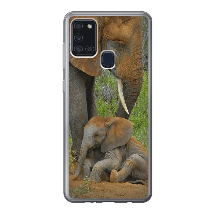 MuchoWow Handyhülle Elefantenmutter kümmert sich um ihr Kind Handyhülle Samsung Galaxy A21s Smartphone-Bumper Print Handy