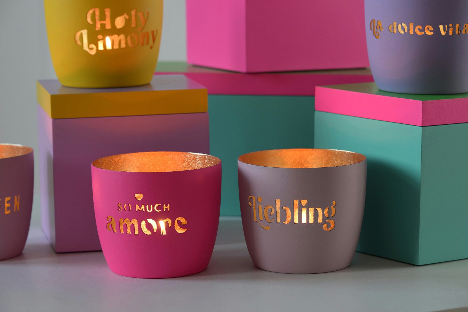 Giftcompany Windlicht Madras Windlicht M Happy wife, happy life hot pink/gold 8,5cm – Bild 3 von 4