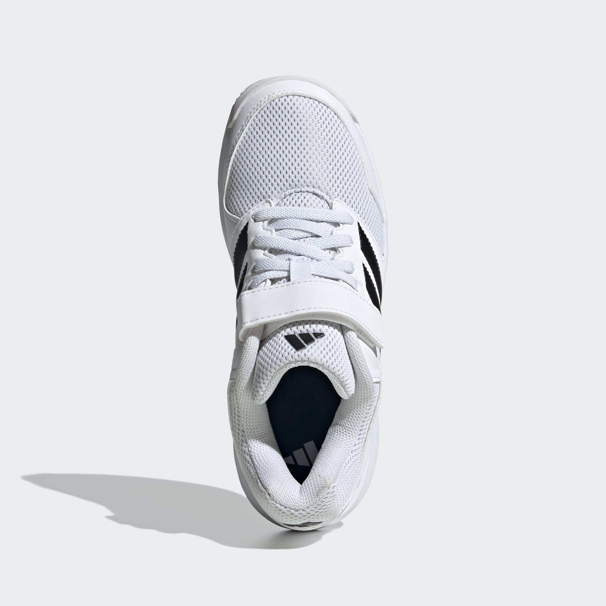 Cloud White / Core Black / Cloud White