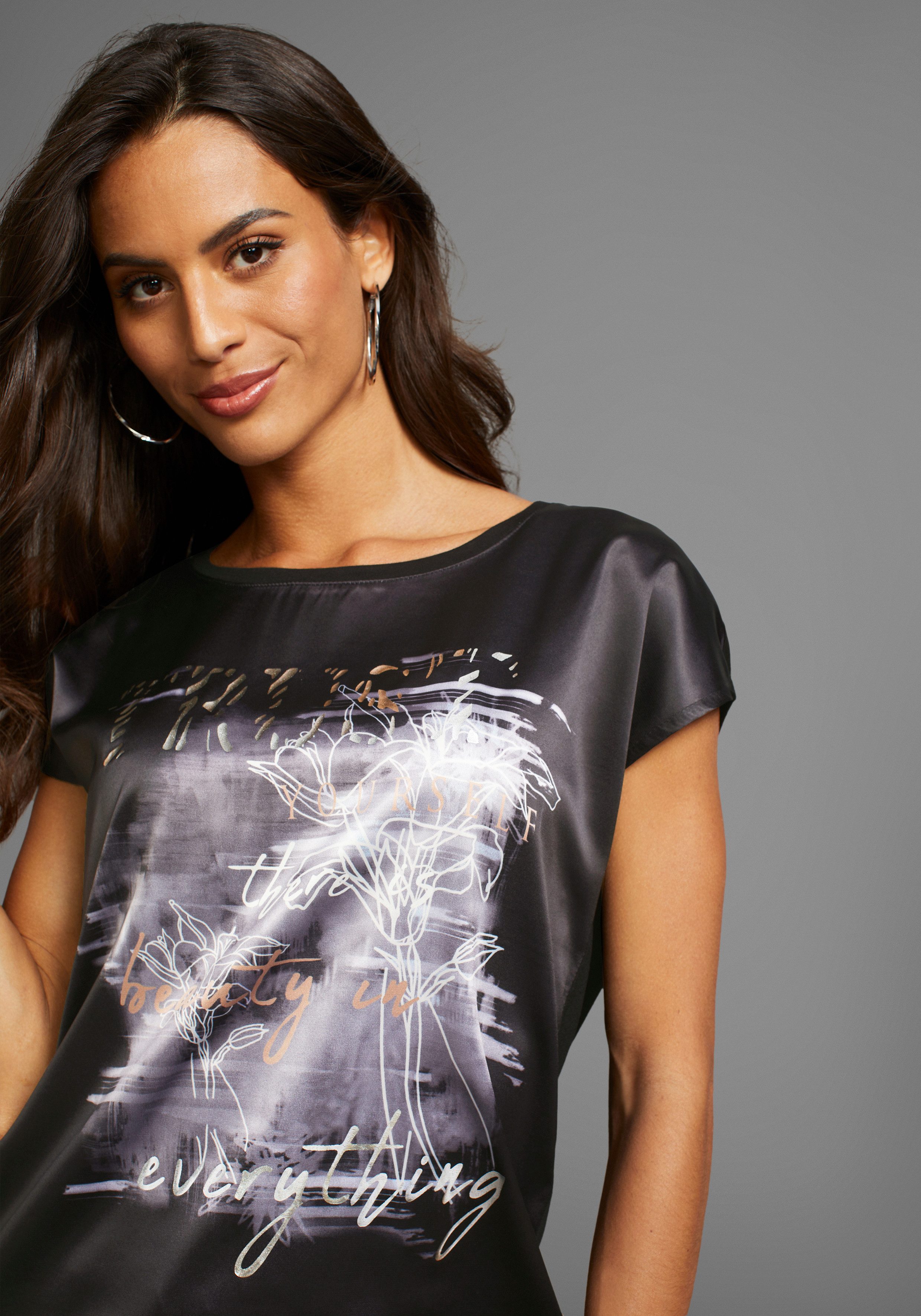 Laura Scott Shirtbluse aus Satin mit dezentem Aufdruck