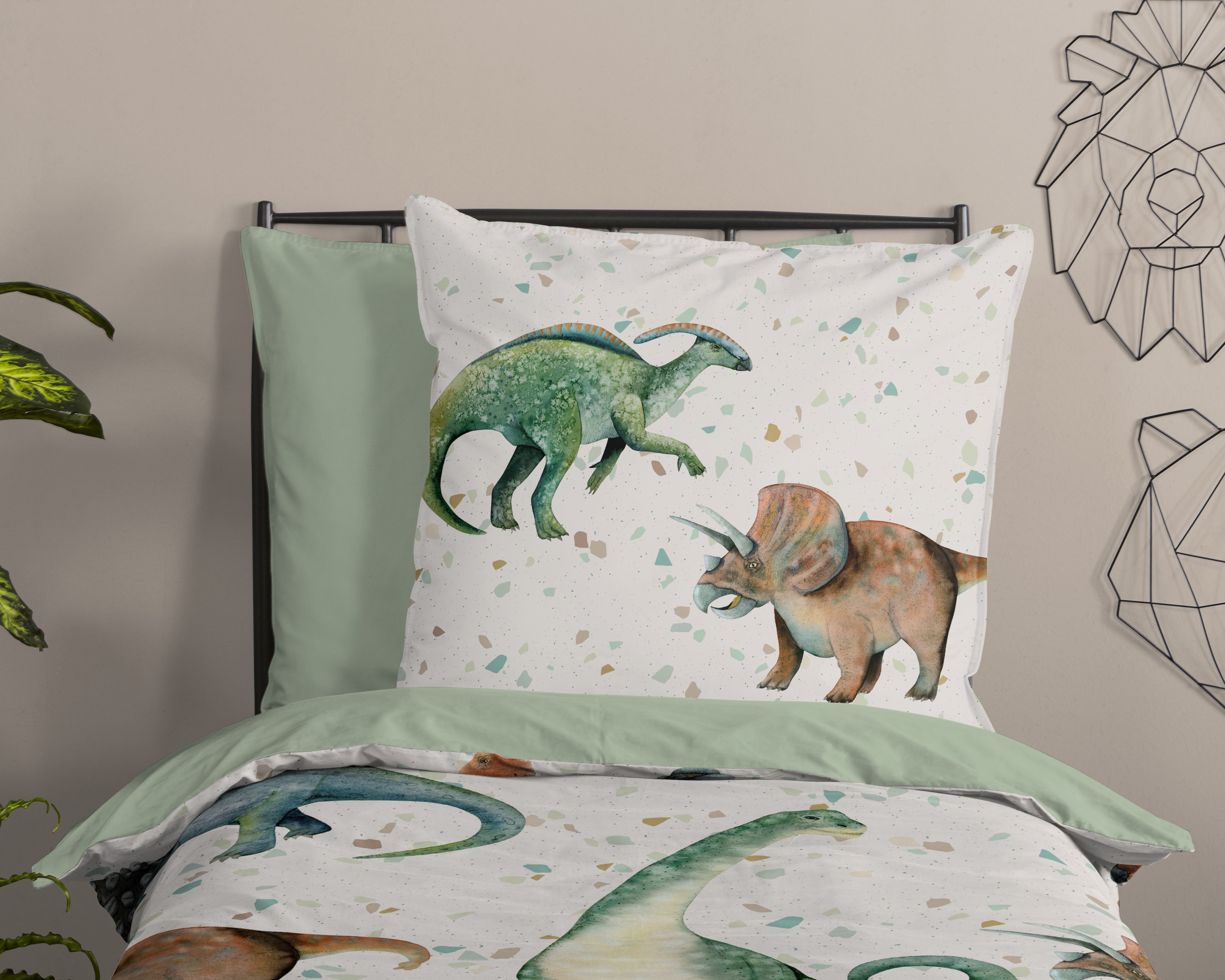 PURE luxury collection Kinderbettwäsche Jura, Microfaser, 2 teilig, Mikrofaser, 135x200, 2 Teilig, Wendeoptik, Kind, Junge, Dino