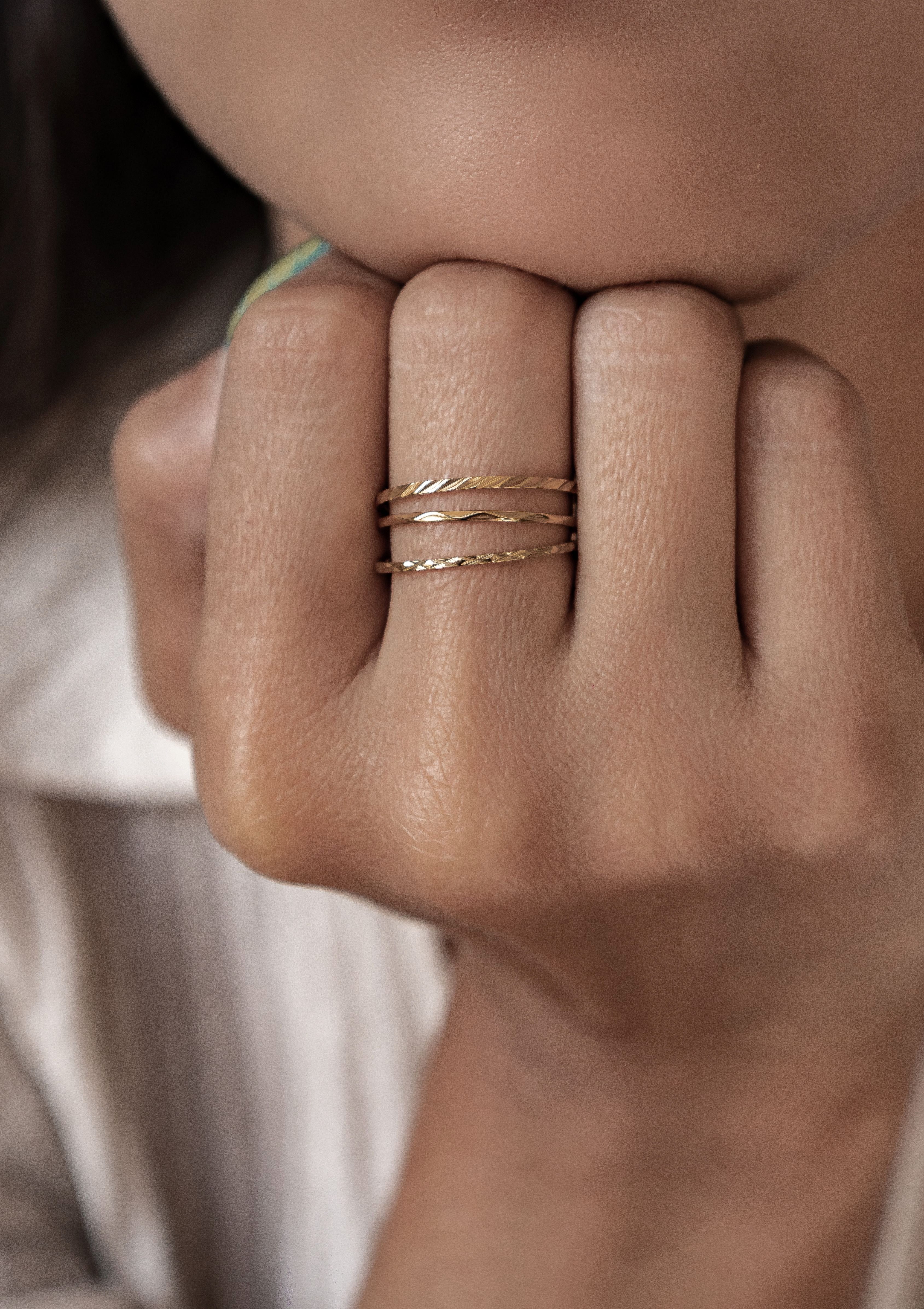 Hey Happiness Ring-Set 3 tlg., Basic Band Stapelringe, Dünne Gedrehte Twist Ringe aus Edelstahl, wasserfest