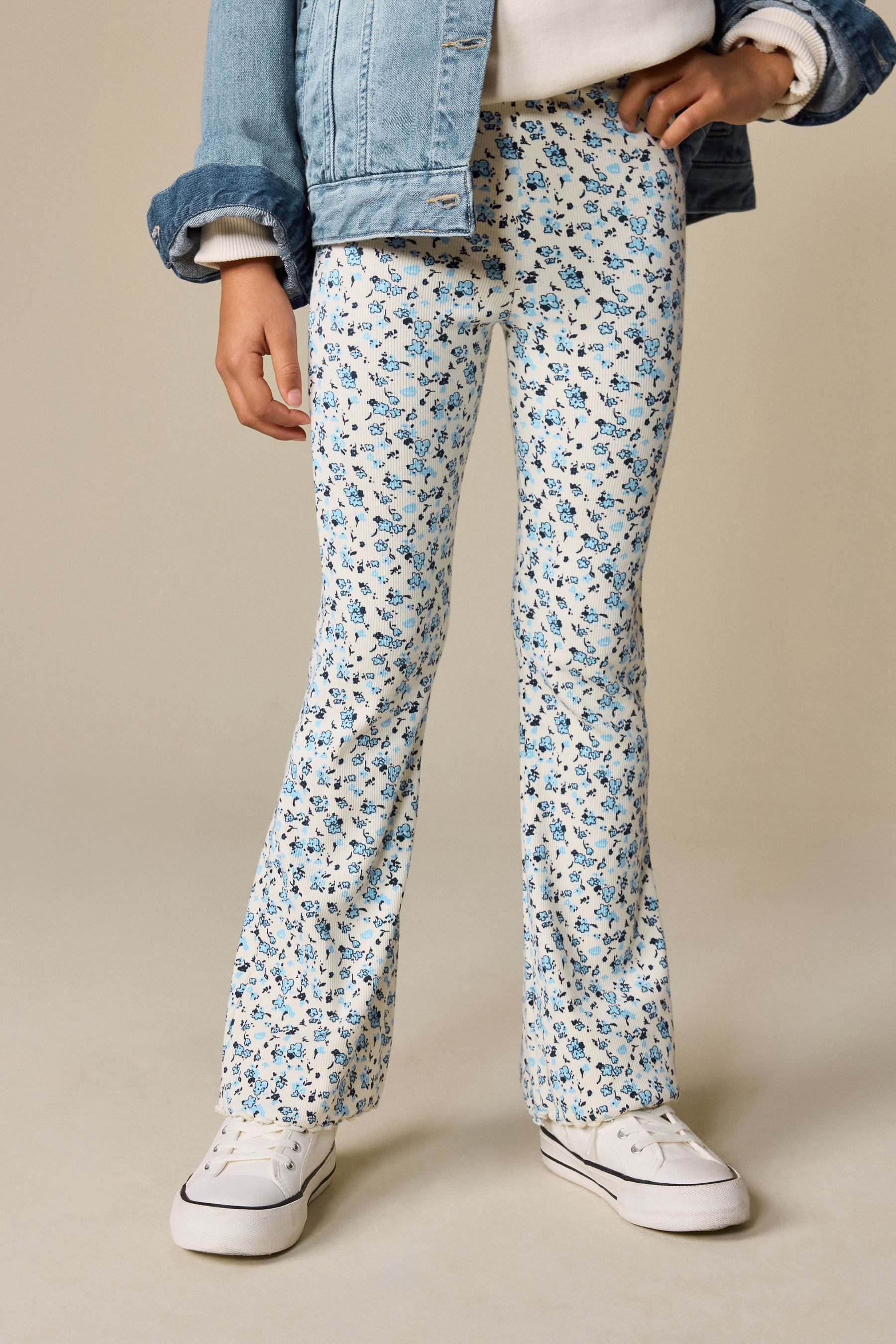 Next Leggings Gerippte Leggings mit ausgestelltem Bein (1-tlg)